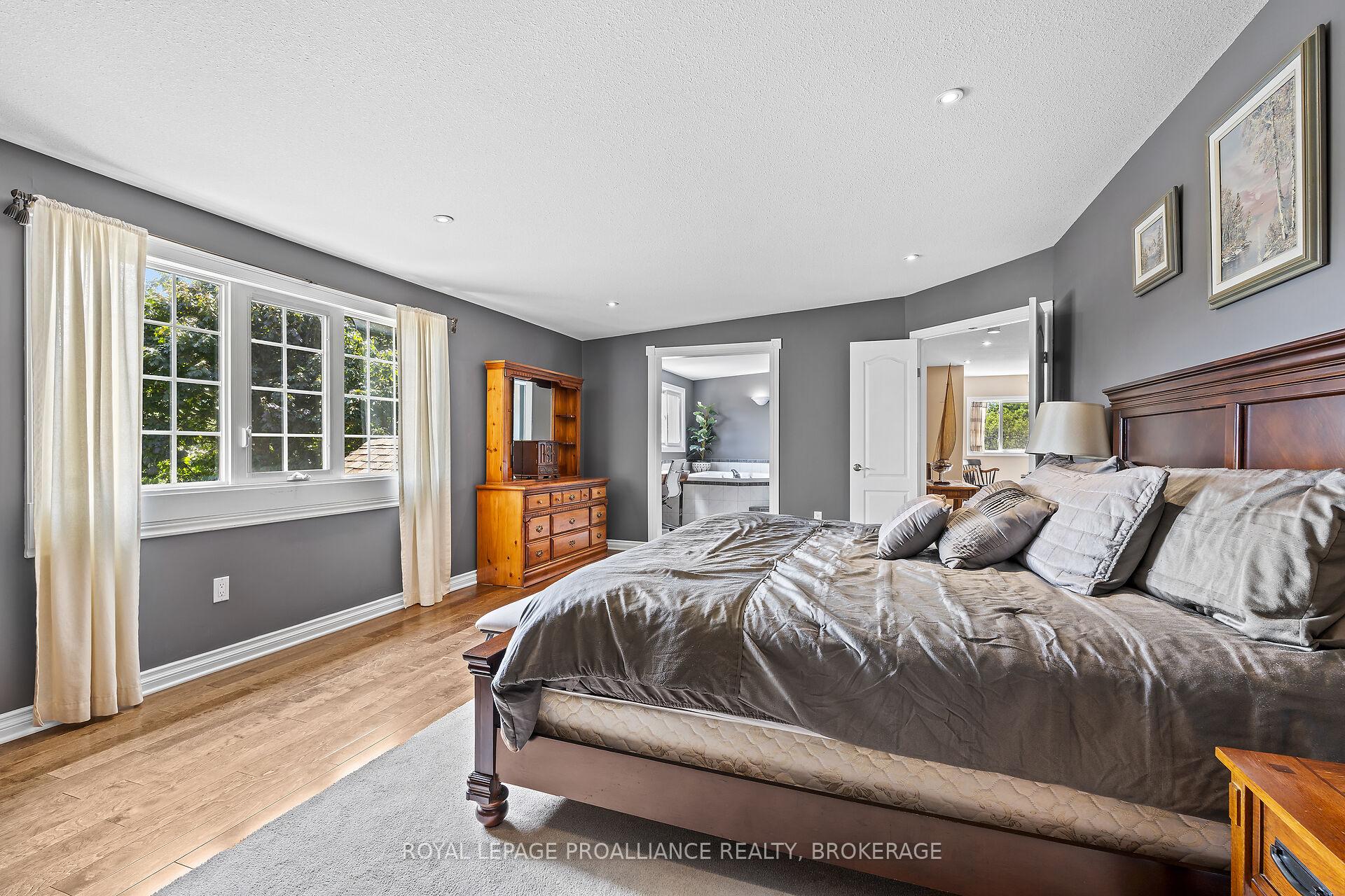 Photo 21 of 2112 Burbrook Road, Kingston, City North of 401 — HOMEH