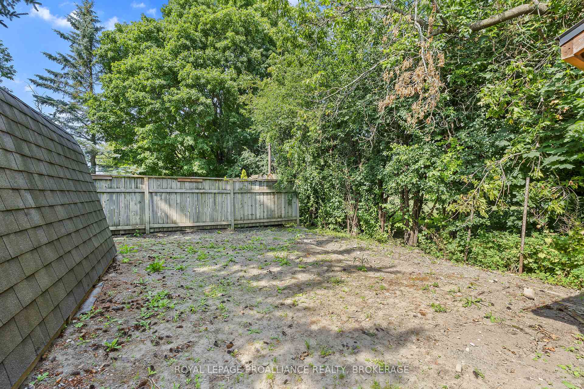 Photo 49 of 2112 Burbrook Road, Kingston, City North of 401 — HOMEH