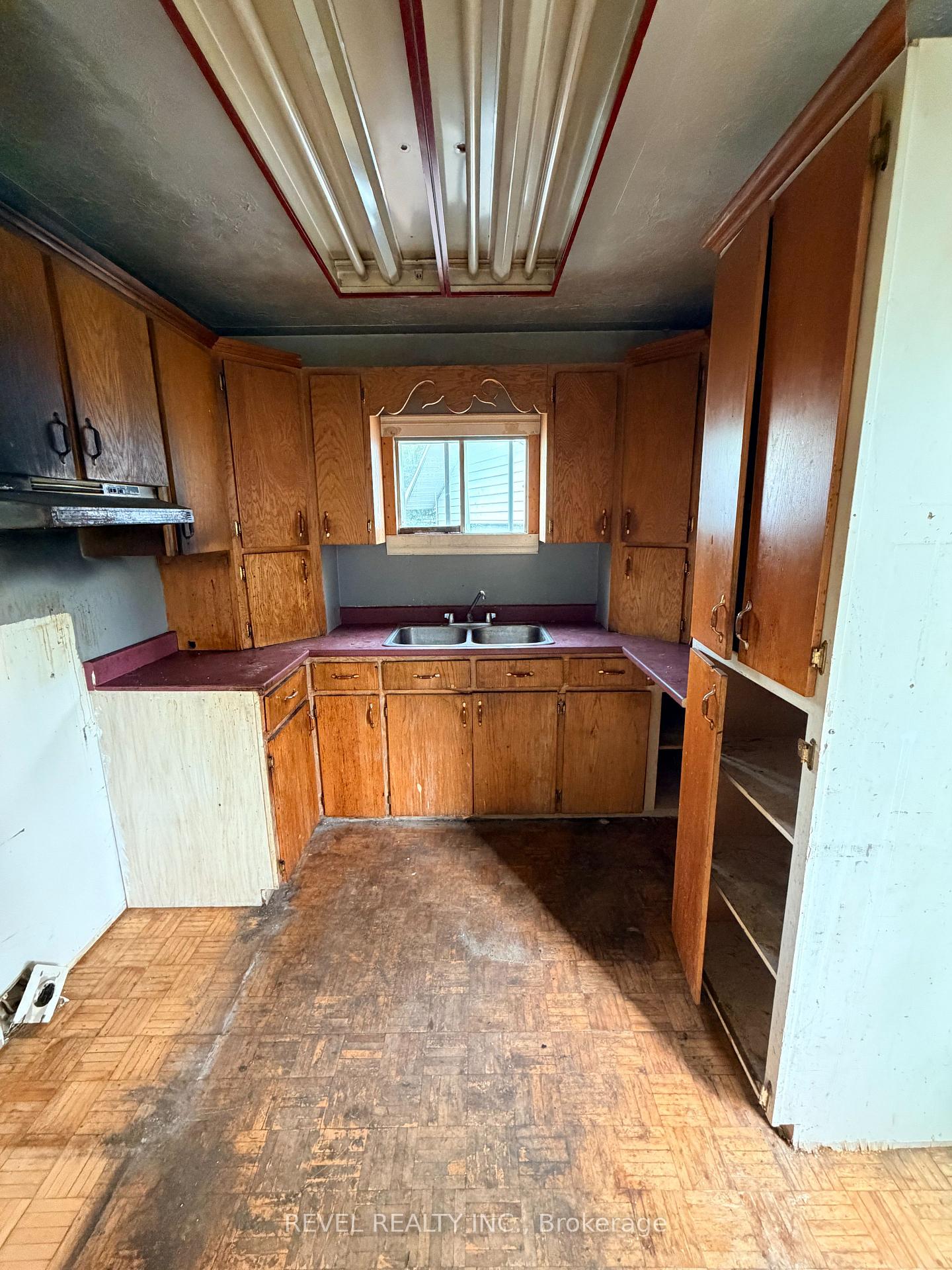 Photo 5 of 387 Randall Drive, Timmins, TNW - Riverpark — HOMEH