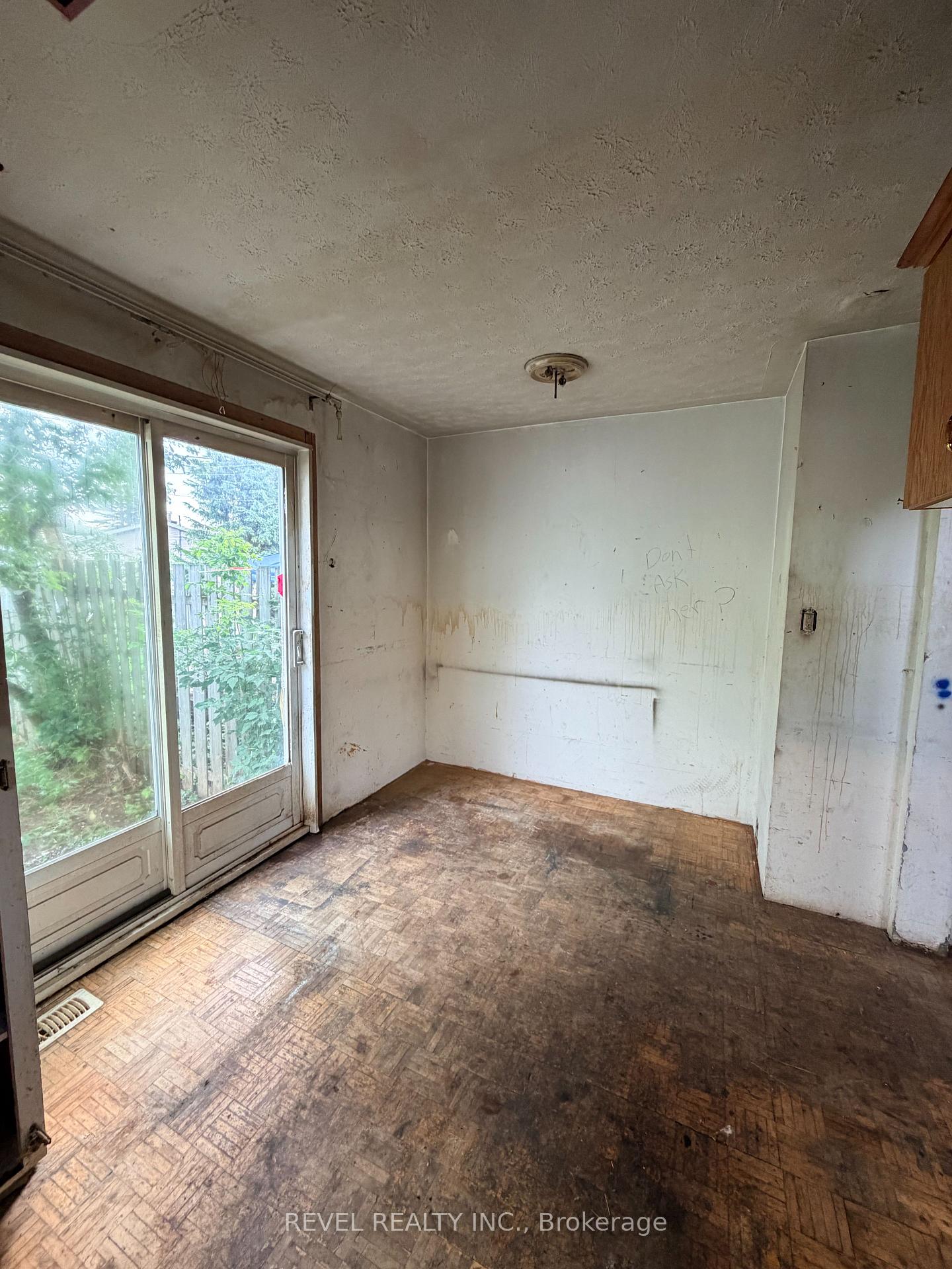 Photo 6 of 387 Randall Drive, Timmins, TNW - Riverpark — HOMEH