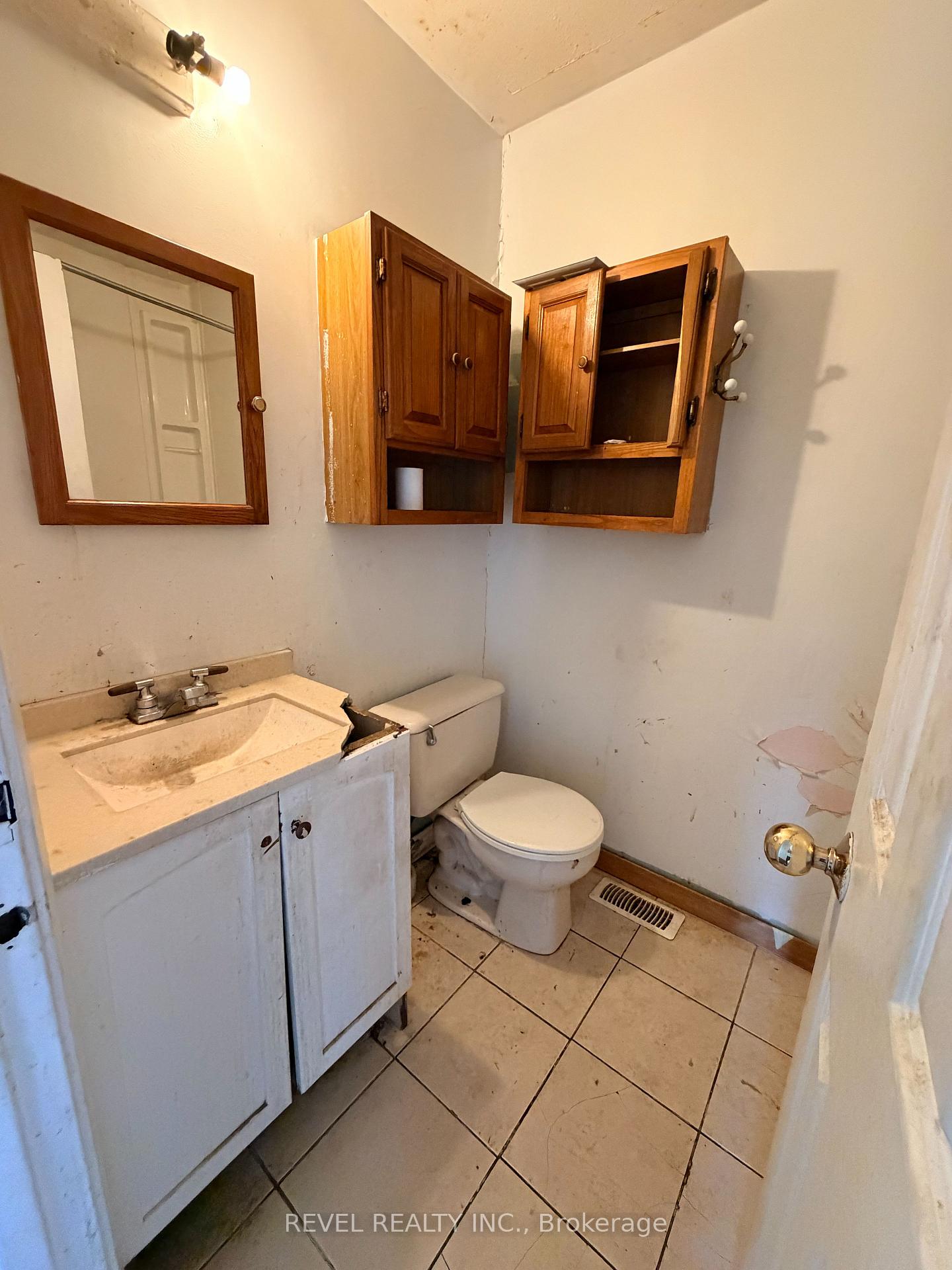 Photo 13 of 387 Randall Drive, Timmins, TNW - Riverpark — HOMEH