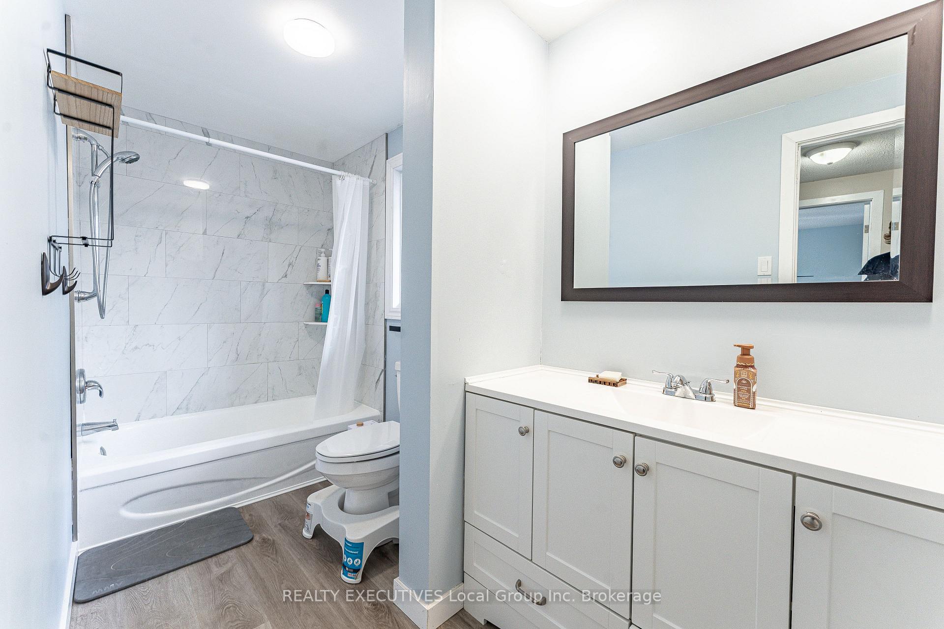 Photo 15 of 25 Sovereign Drive, North Bay, Birchaven — HOMEH