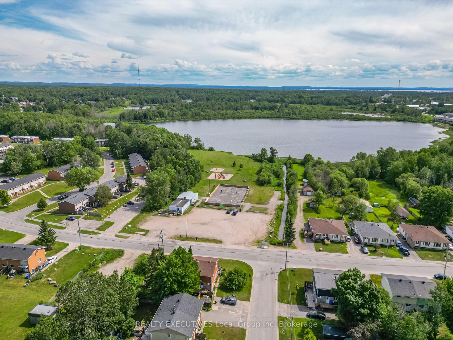 Photo 47 of 25 Sovereign Drive, North Bay, Birchaven — HOMEH