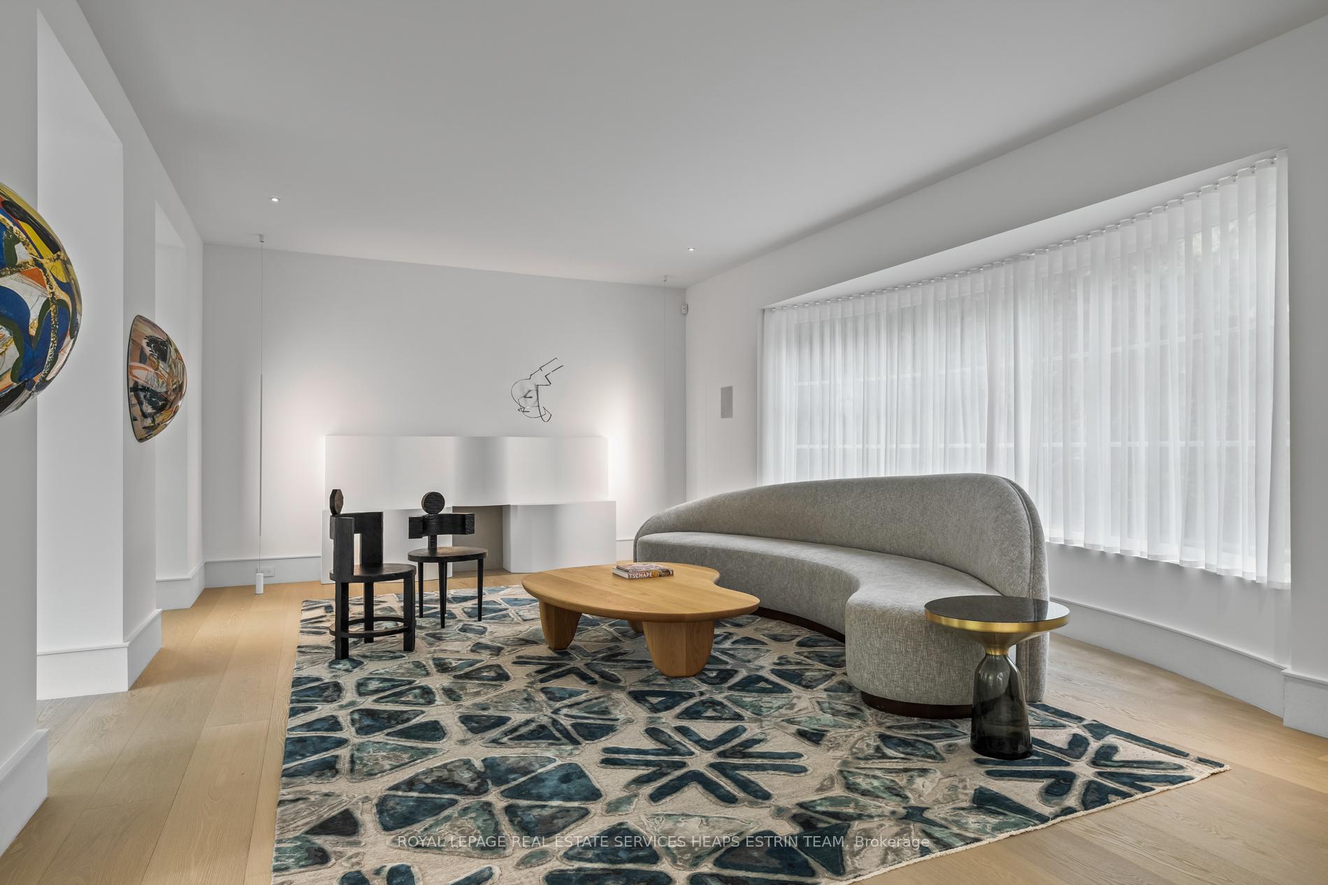 Photo 13 of 25 North Drive, Etobicoke, Edenbridge-Humber Valley — HOMEH
