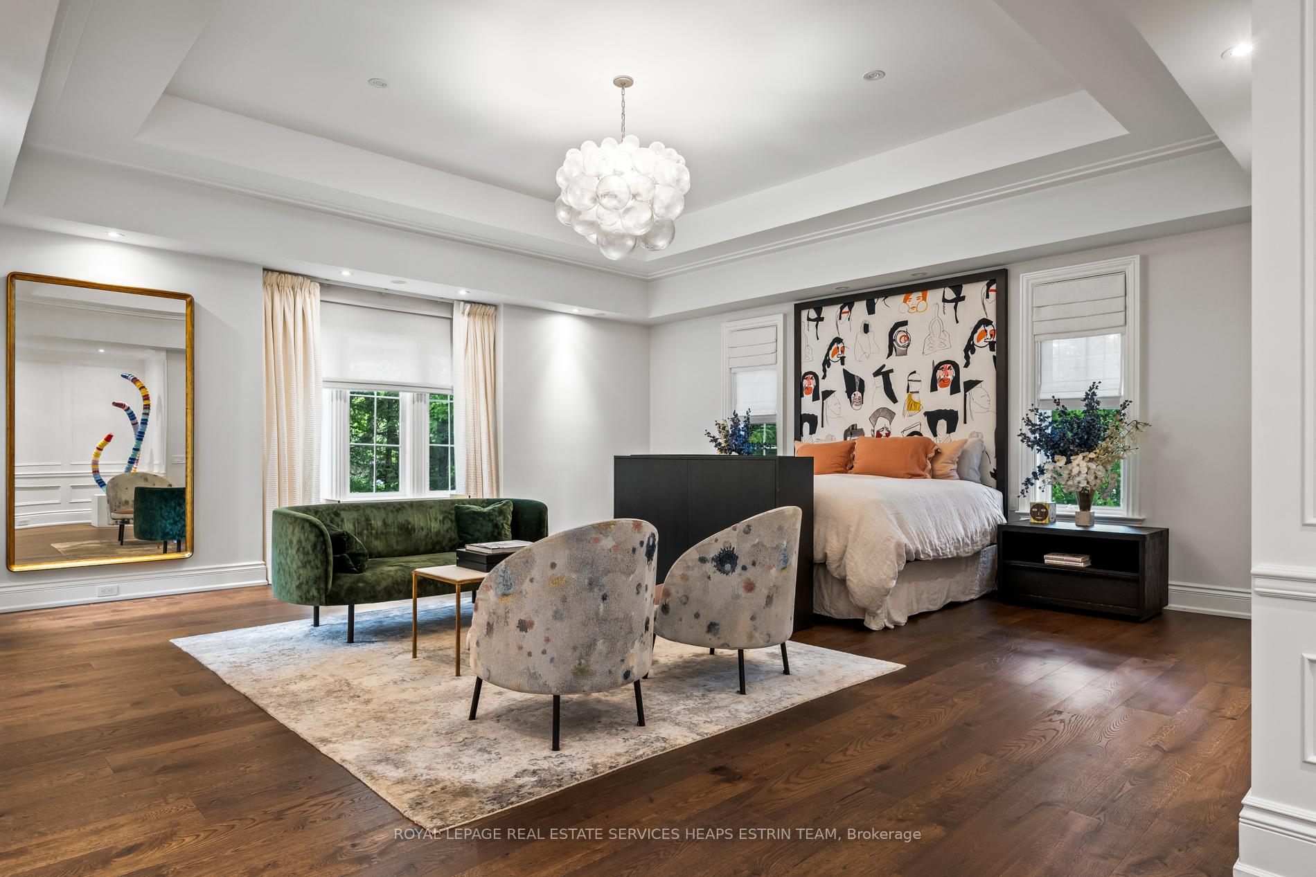 Photo 20 of 25 North Drive, Etobicoke, Edenbridge-Humber Valley — HOMEH
