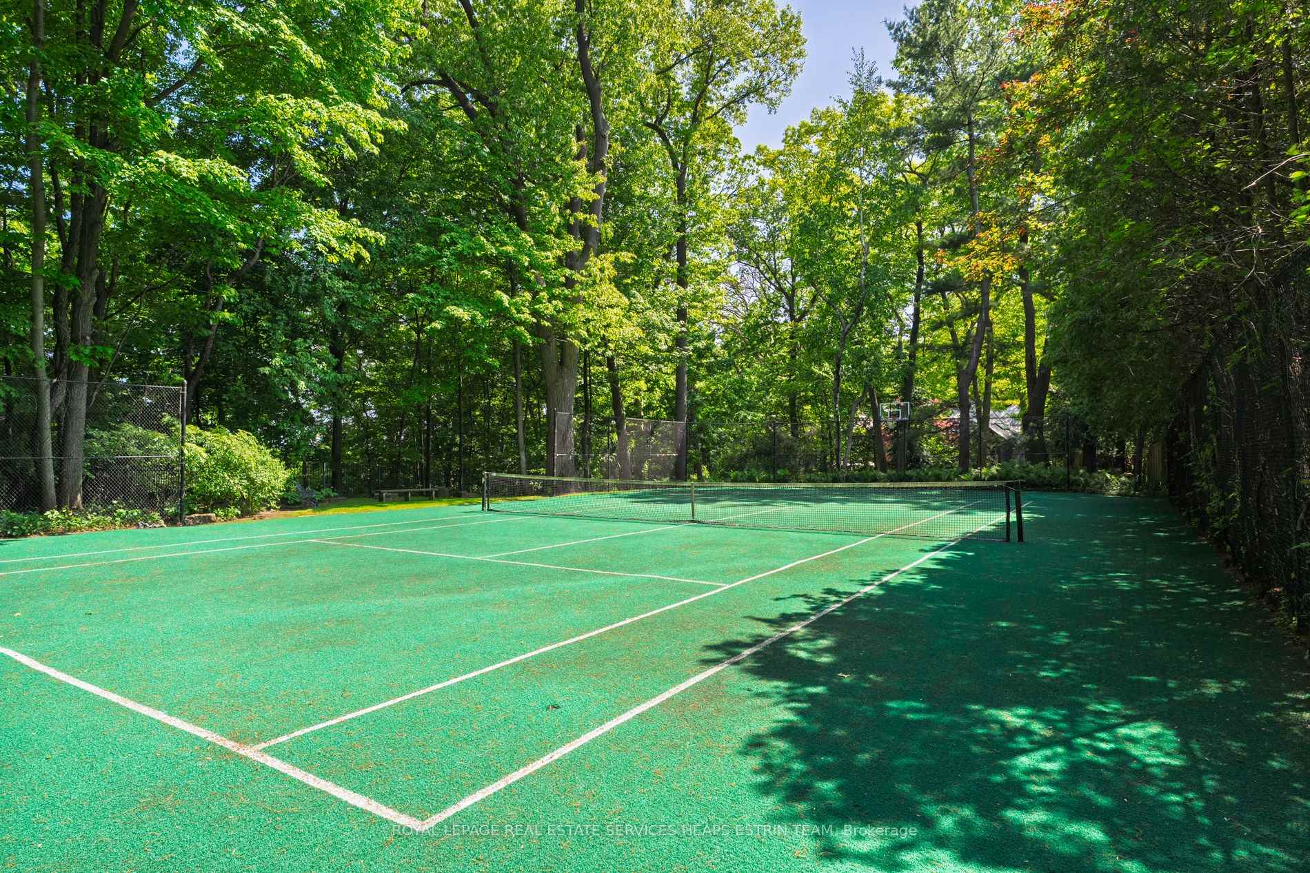 Photo 46 of 25 North Drive, Etobicoke, Edenbridge-Humber Valley — HOMEH