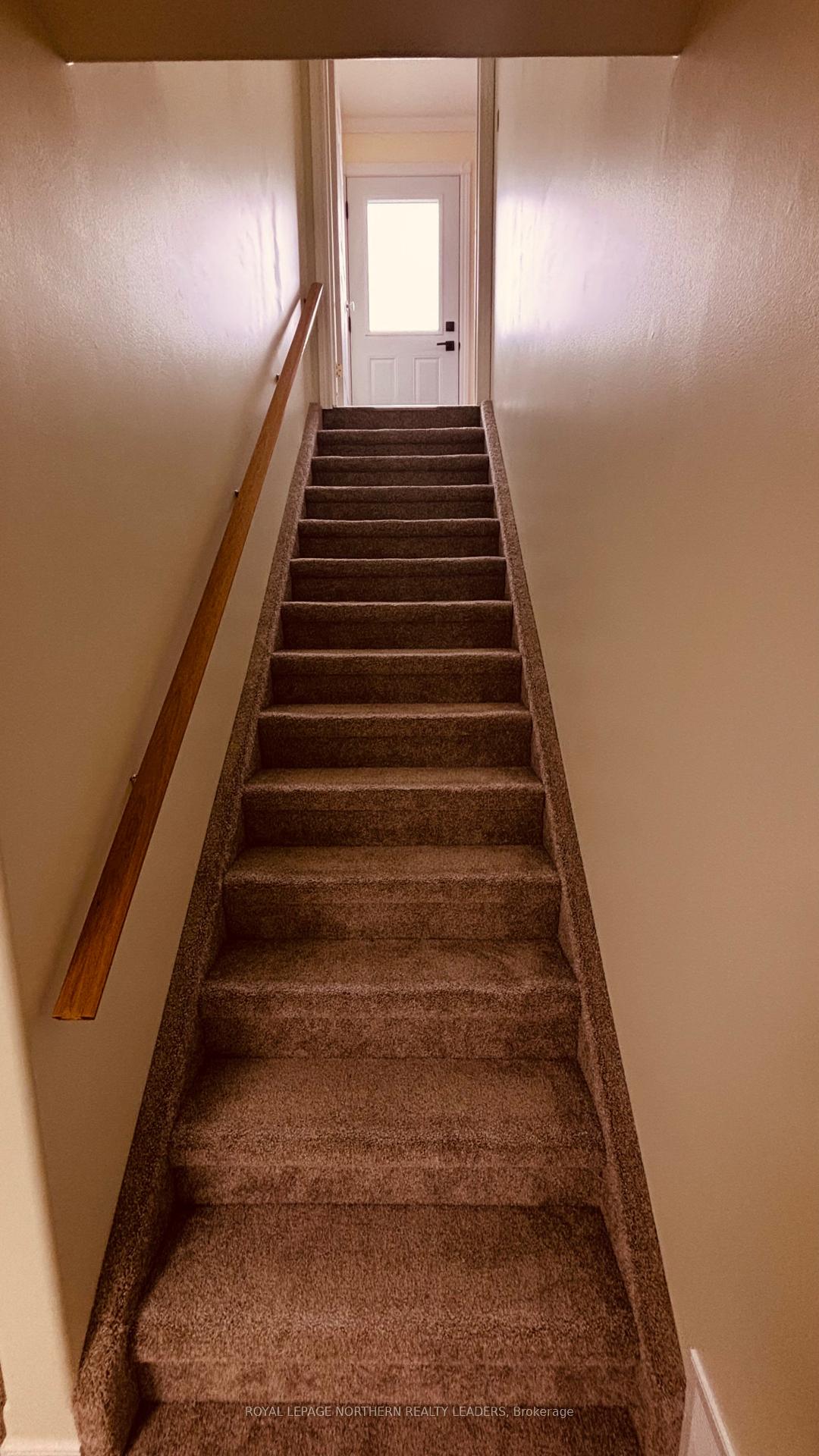 Photo 29 of 65 Connaught Avenue S, Cochrane — HOMEH