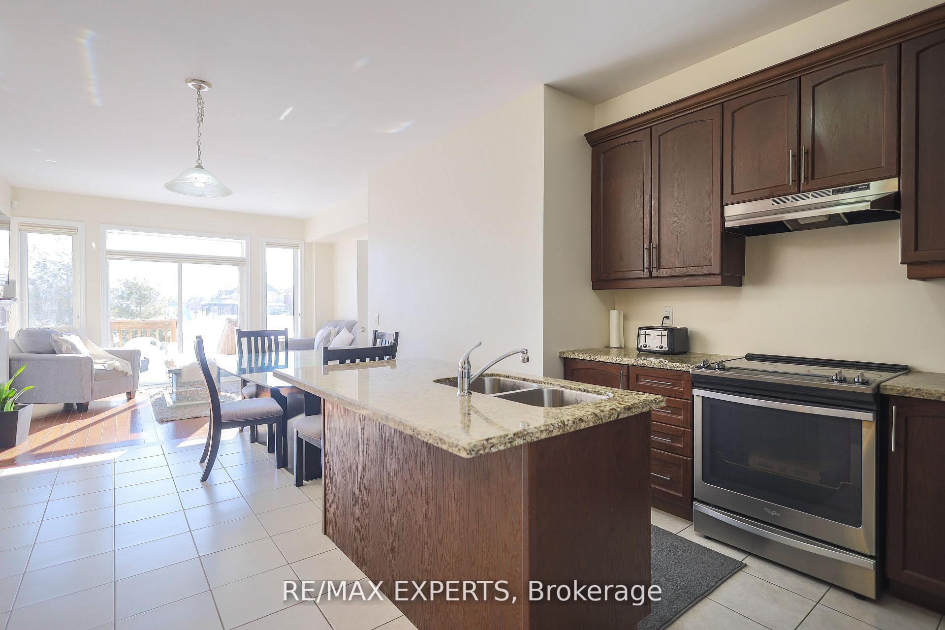 Photo 22 of 27 Hogan Manor Drive, Brampton, Northwest Brampton — HOMEH