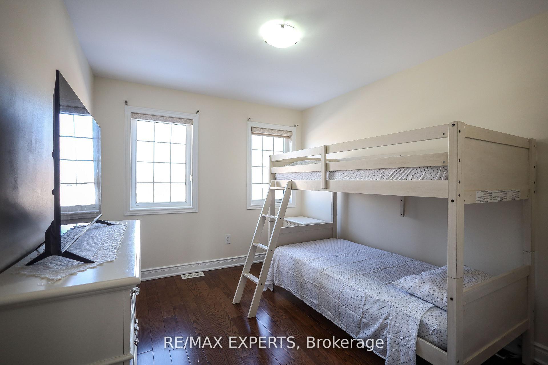 Photo 34 of 27 Hogan Manor Drive, Brampton, Northwest Brampton — HOMEH