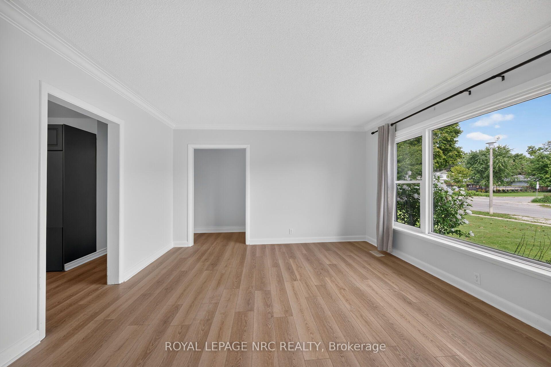 Photo 9 of 316 Fairview Avenue W, Haldimand, Dunnville — HOMEH