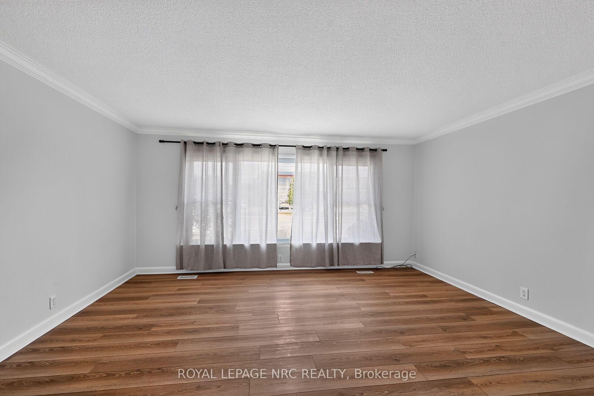 Photo 11 of 316 Fairview Avenue W, Haldimand, Dunnville — HOMEH