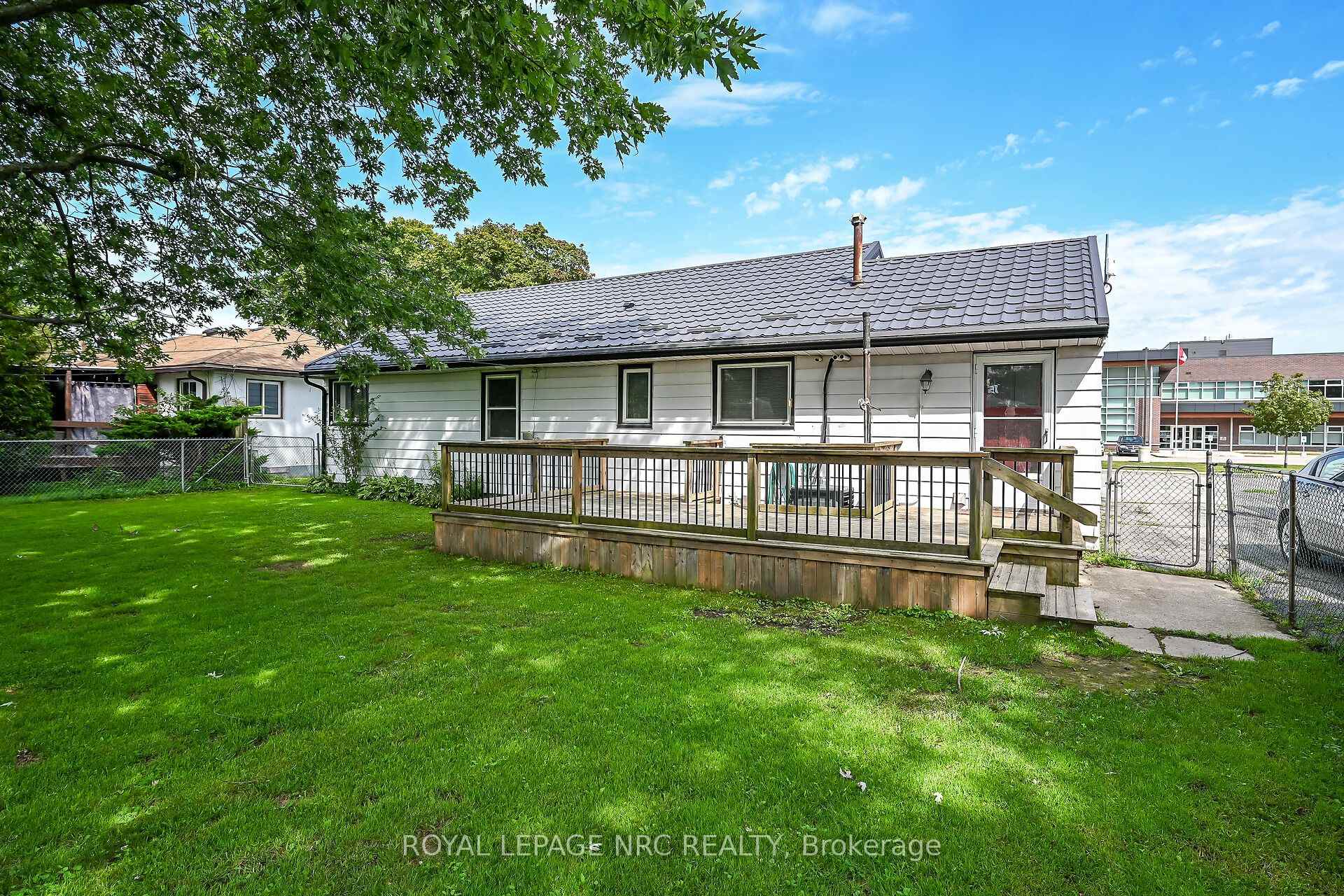 Photo 36 of 316 Fairview Avenue W, Haldimand, Dunnville — HOMEH
