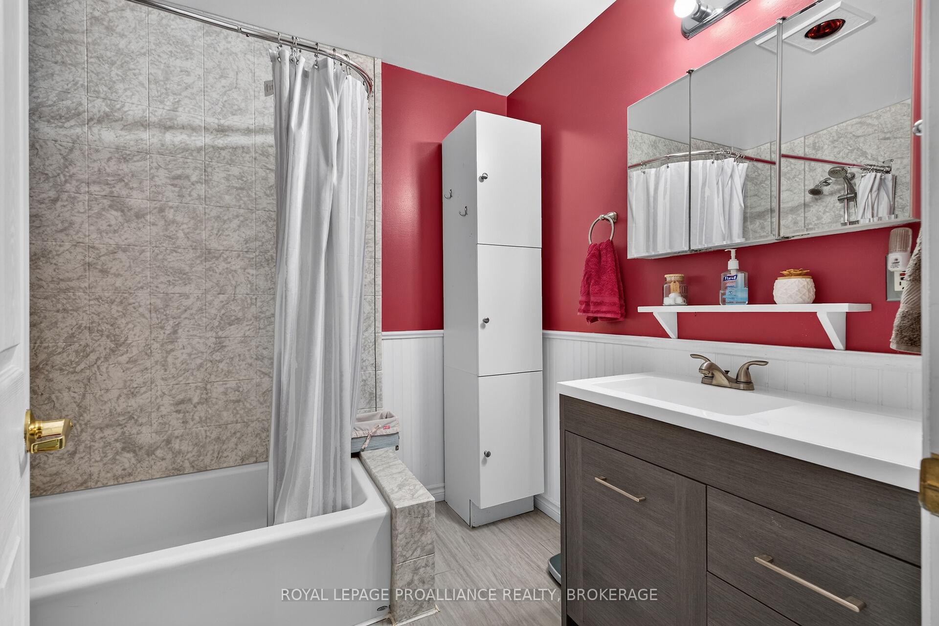 Photo 21 of 1246 Townline Road, Greater Napanee, Greater Napanee — HOMEH
