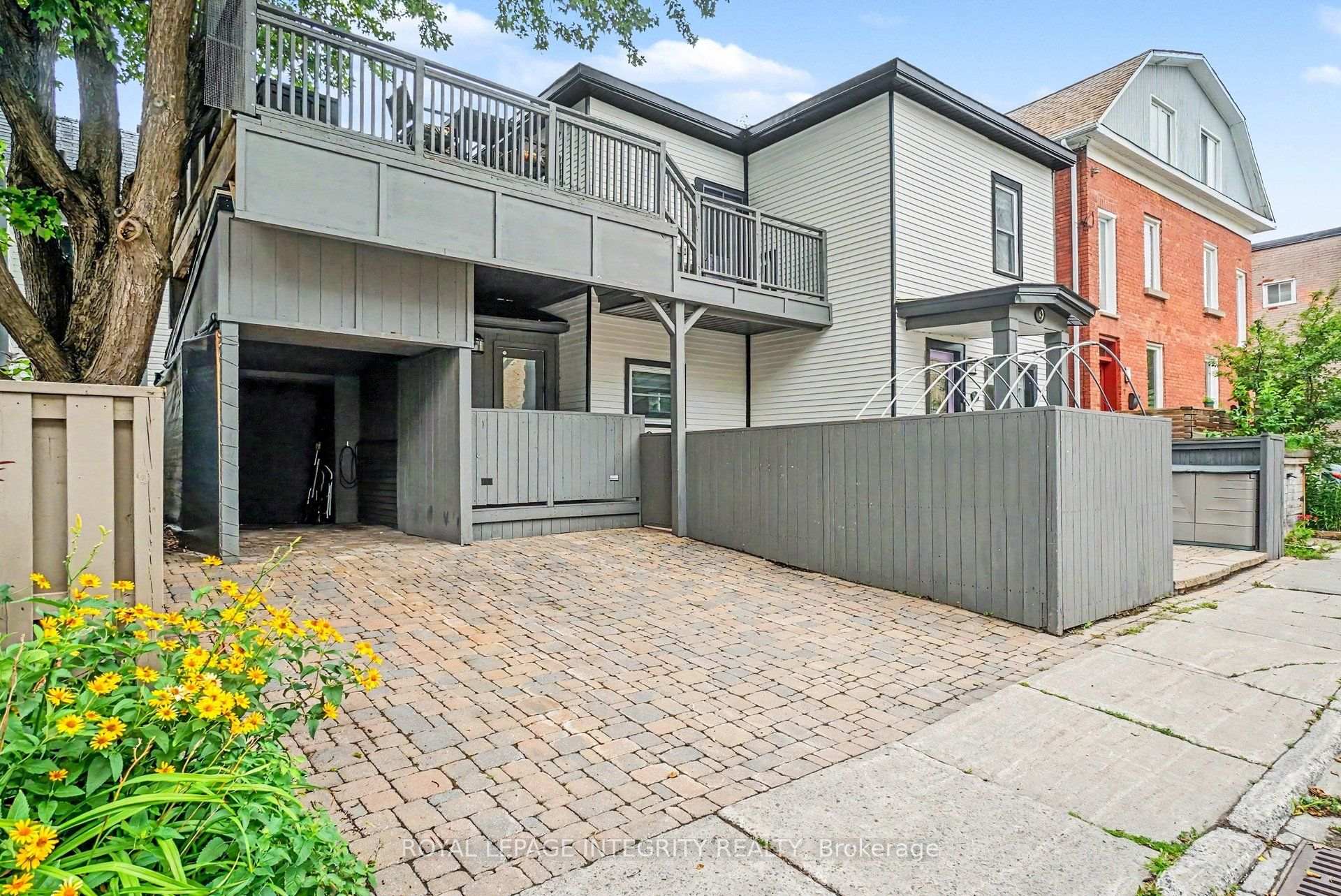 Photo 2 of 9 Holmwood Avenue, Ottawa, Glebe — HOMEH