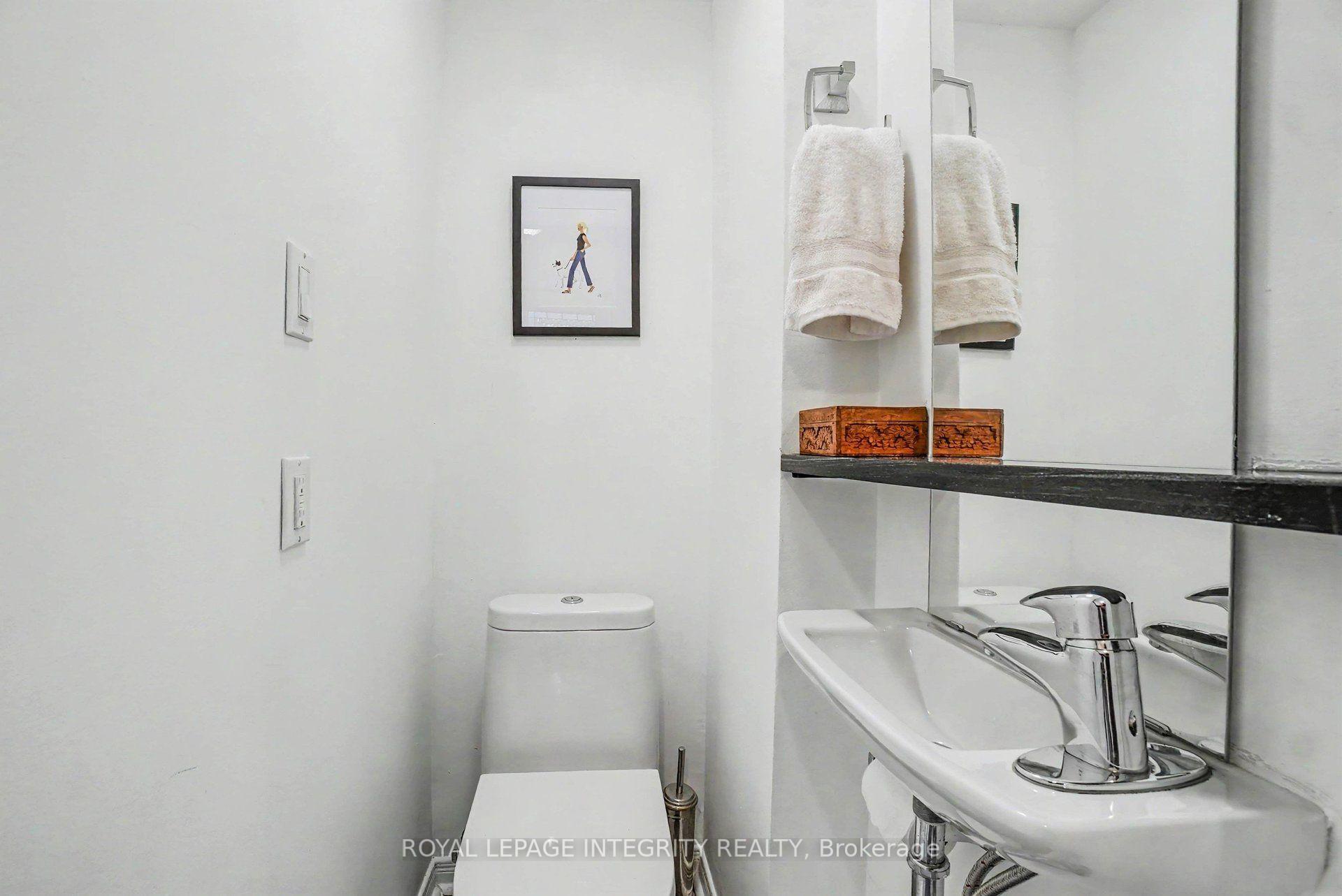 Photo 5 of 9 Holmwood Avenue, Ottawa, Glebe — HOMEH