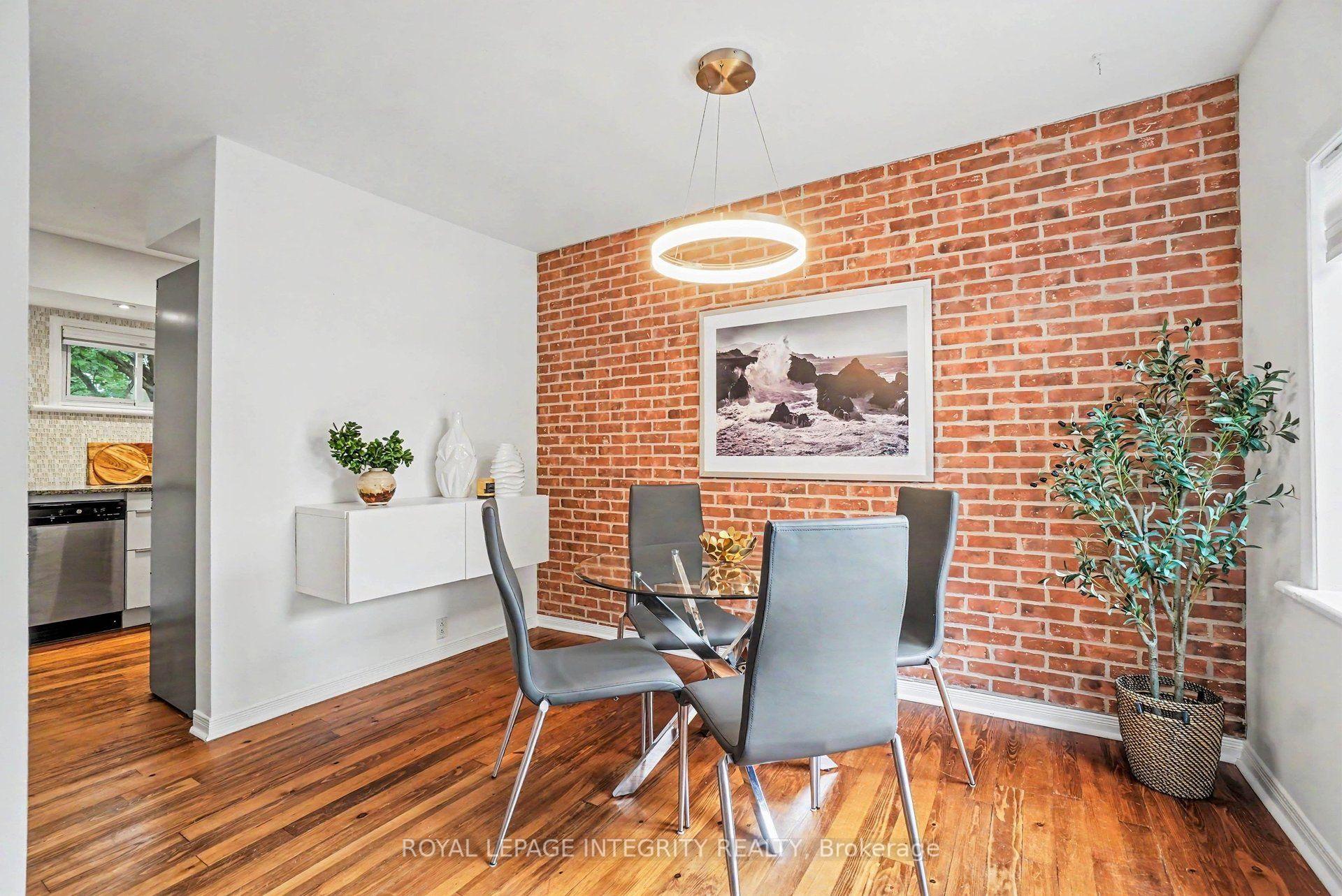 Photo 6 of 9 Holmwood Avenue, Ottawa, Glebe — HOMEH