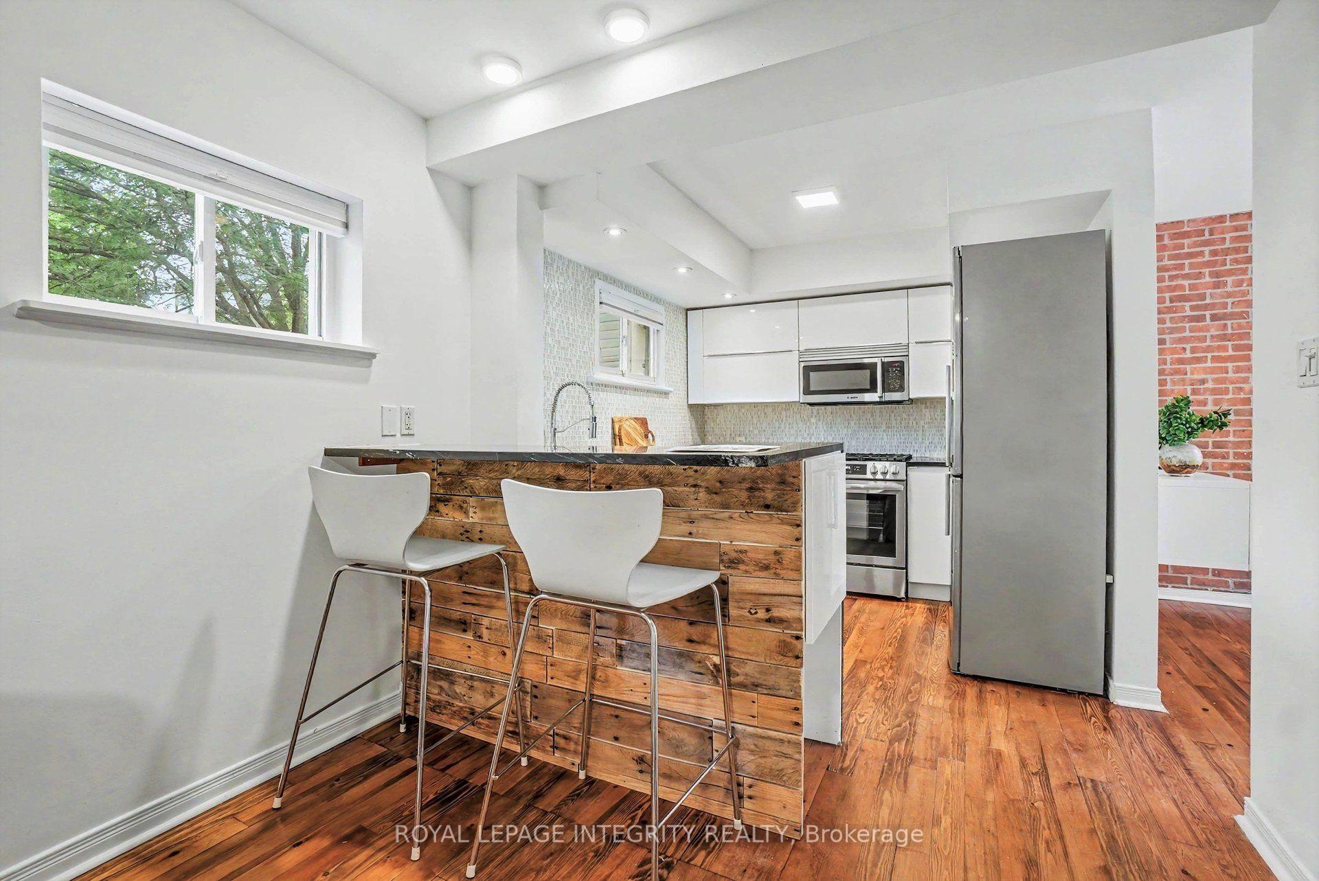 Photo 13 of 9 Holmwood Avenue, Ottawa, Glebe — HOMEH