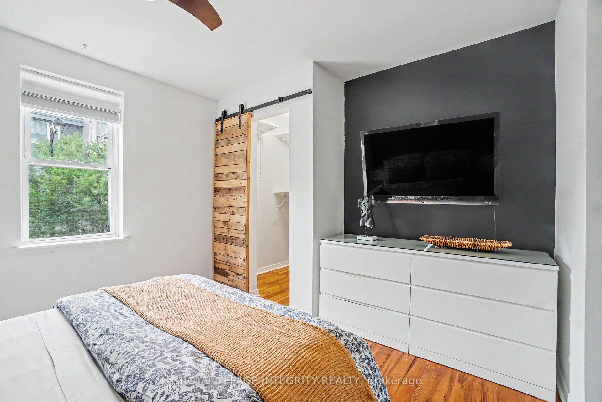 Photo 20 of 9 Holmwood Avenue, Ottawa, Glebe — HOMEH
