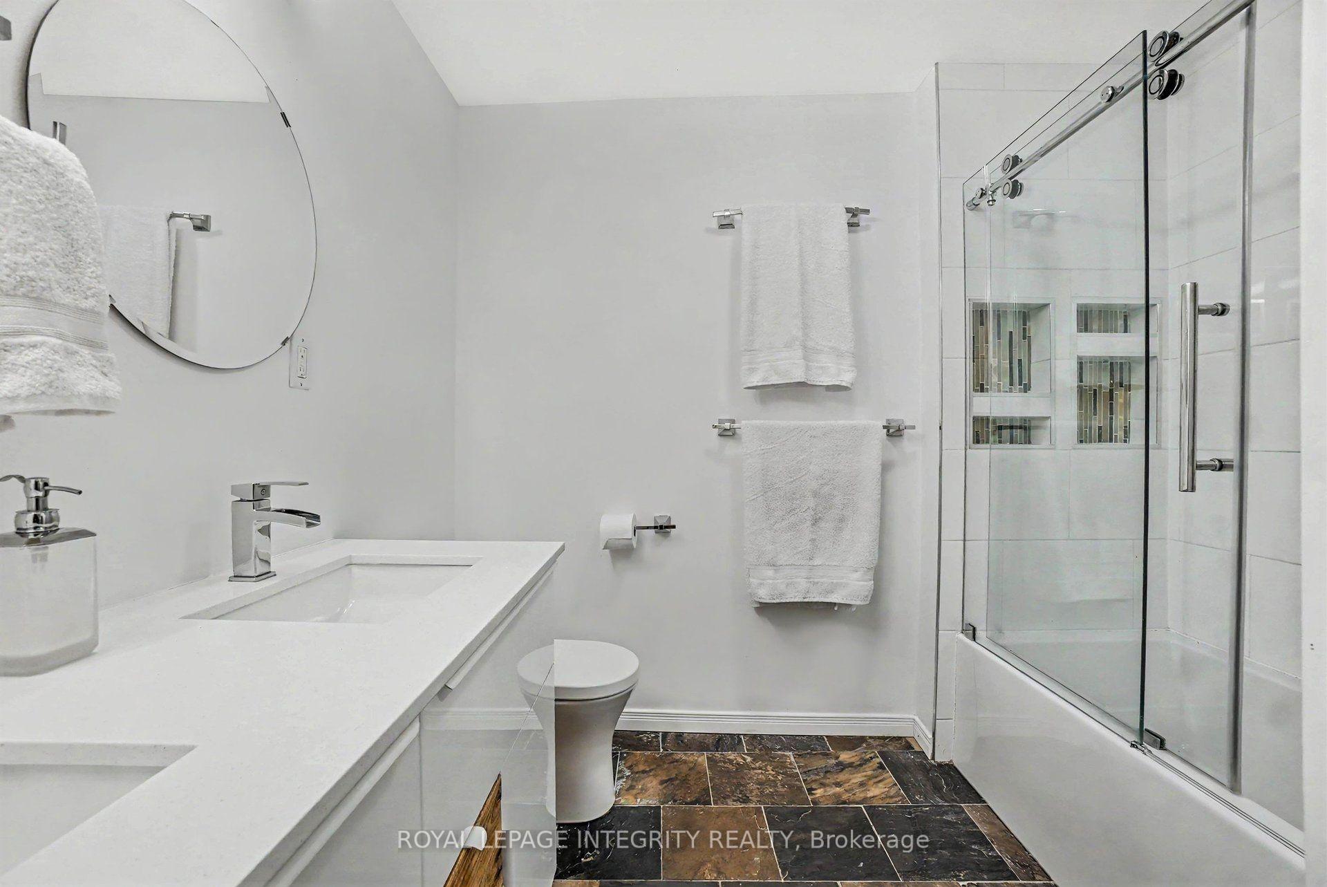 Photo 27 of 9 Holmwood Avenue, Ottawa, Glebe — HOMEH