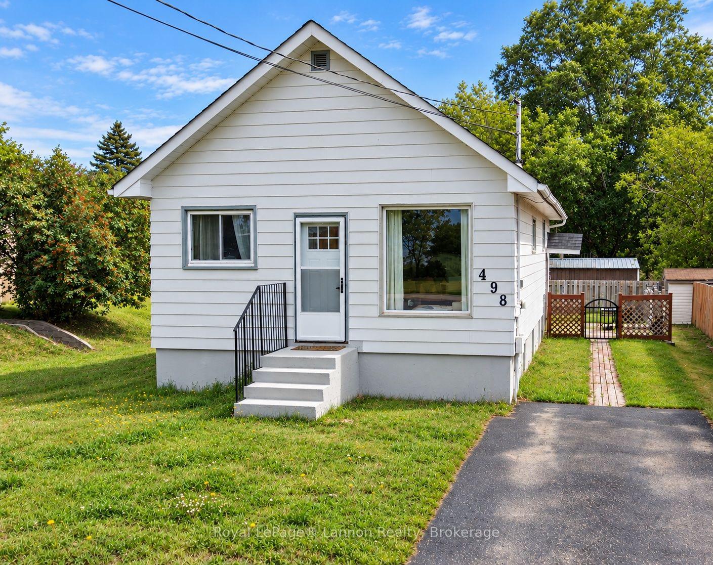 Photo 1 of 498 Grenville Avenue, Thunder Bay, Current River — HOMEH
