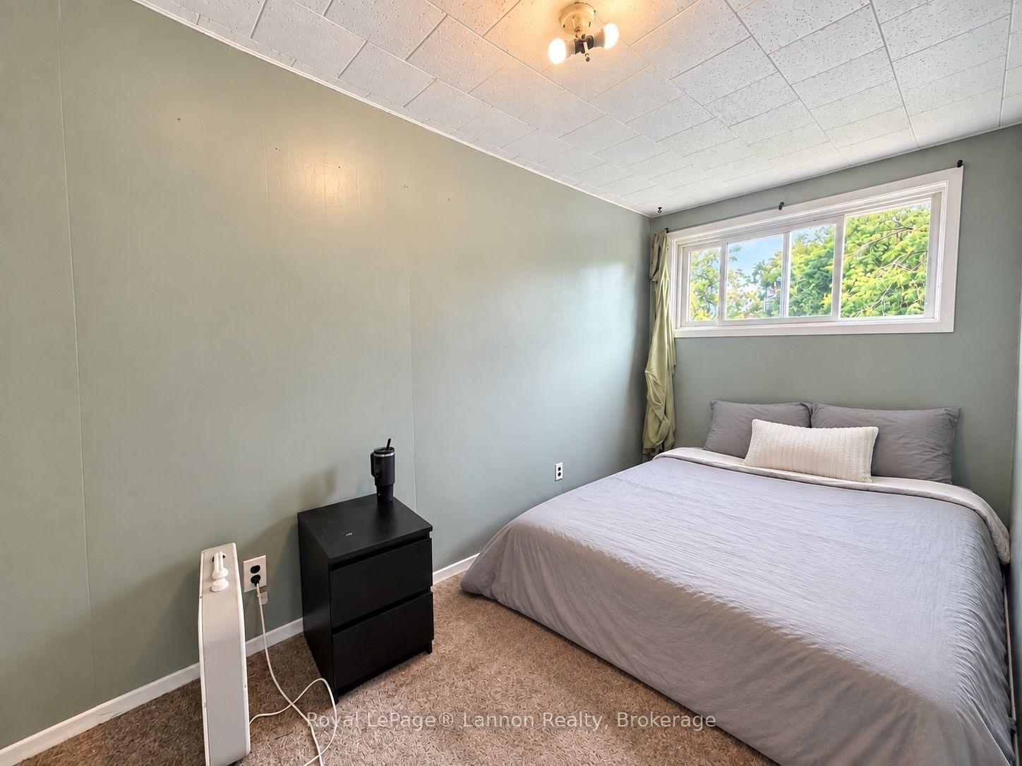 Photo 12 of 498 Grenville Avenue, Thunder Bay, Current River — HOMEH