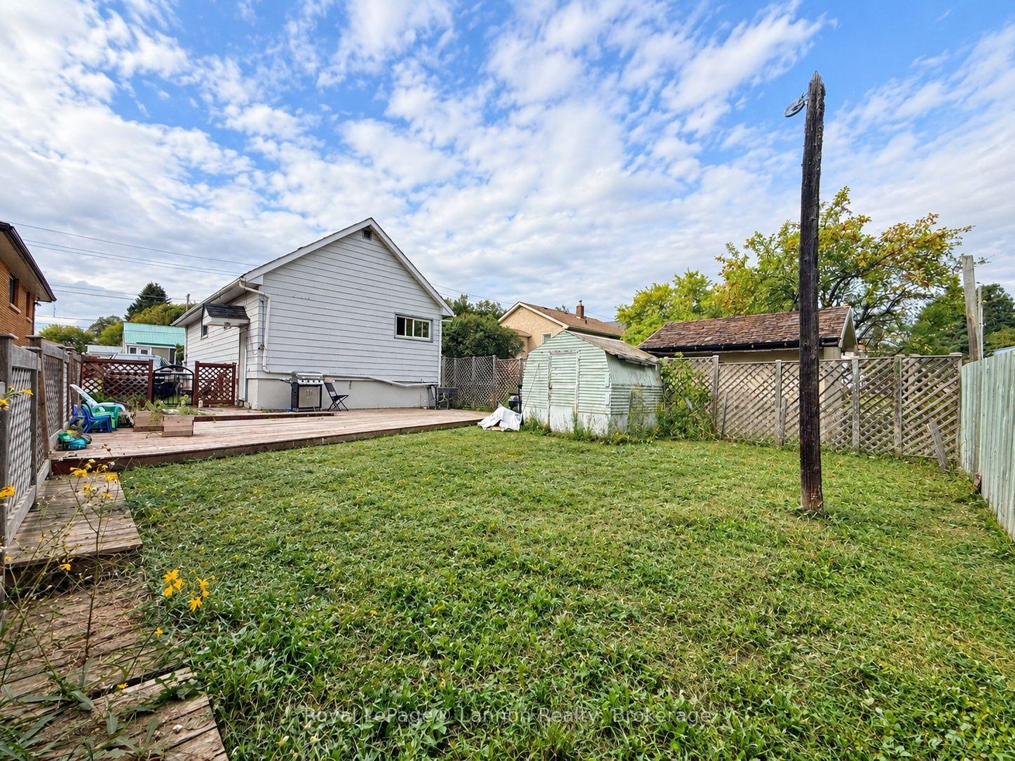 Photo 36 of 498 Grenville Avenue, Thunder Bay, Current River — HOMEH