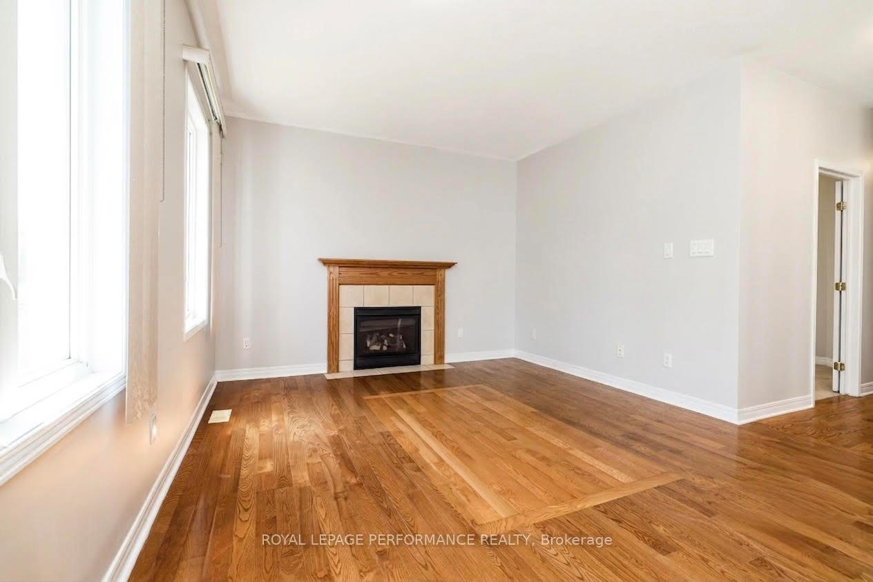 Photo 15 of 127 Finn Court, Ottawa, Ridgemont — HOMEH