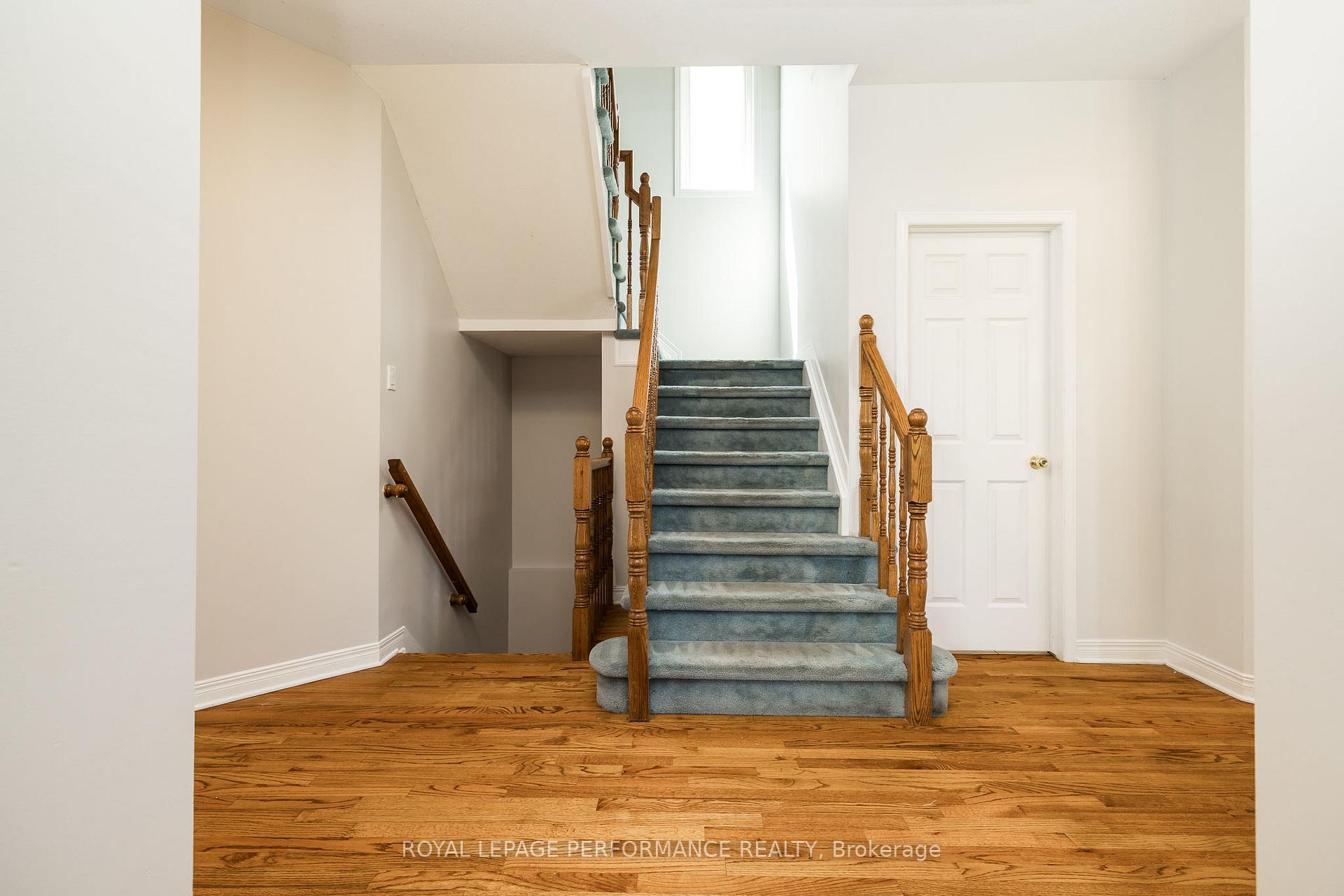 Photo 22 of 127 Finn Court, Ottawa, Ridgemont — HOMEH