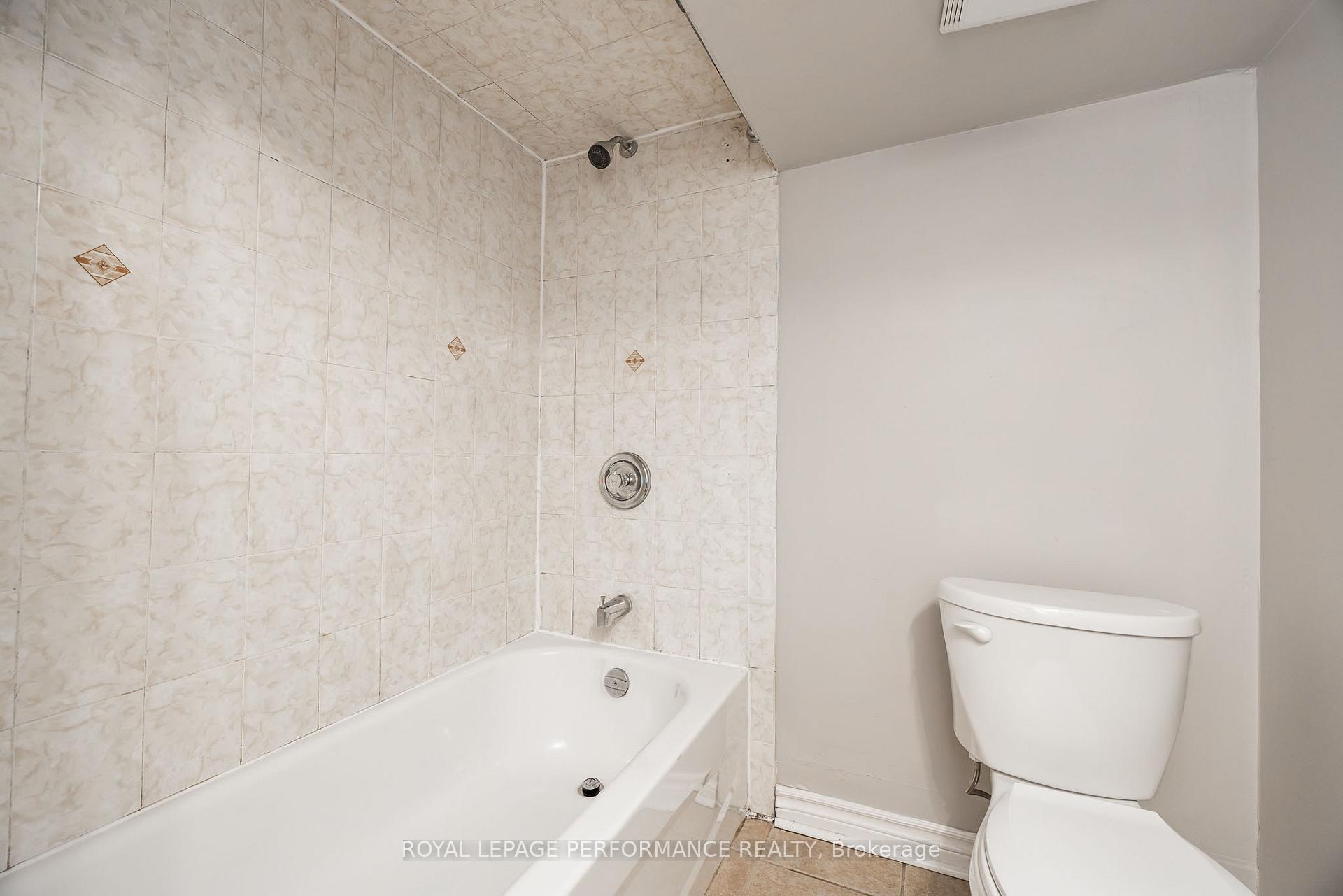 Photo 48 of 127 Finn Court, Ottawa, Ridgemont — HOMEH