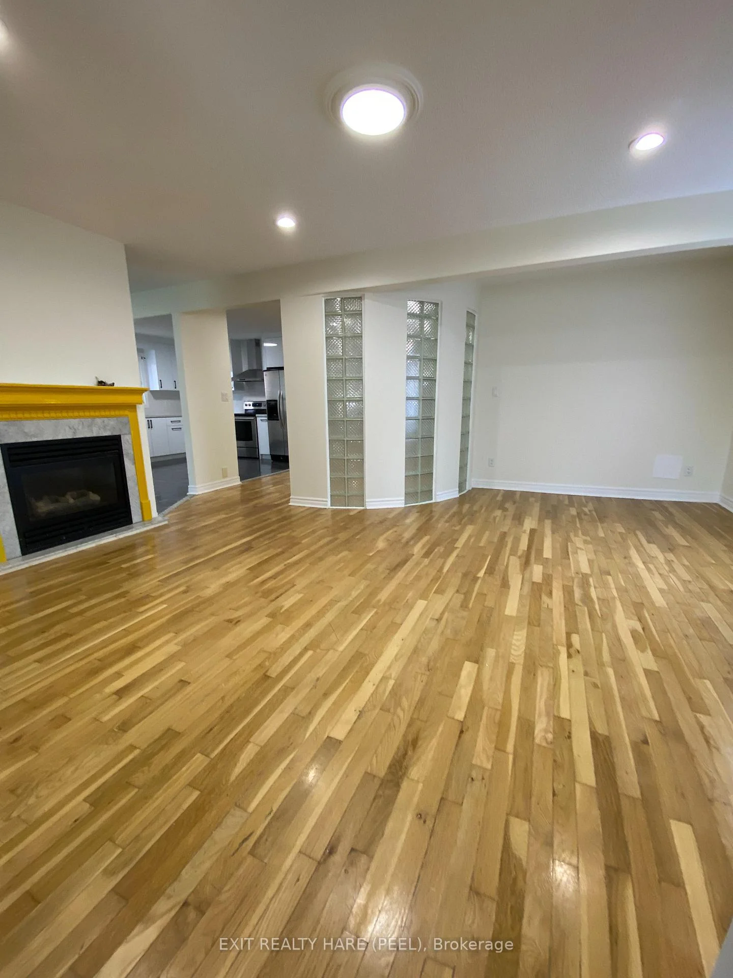 Photo 26 of 7698 Kipling Avenue, Vaughan, Vaughan Grove — HOMEH