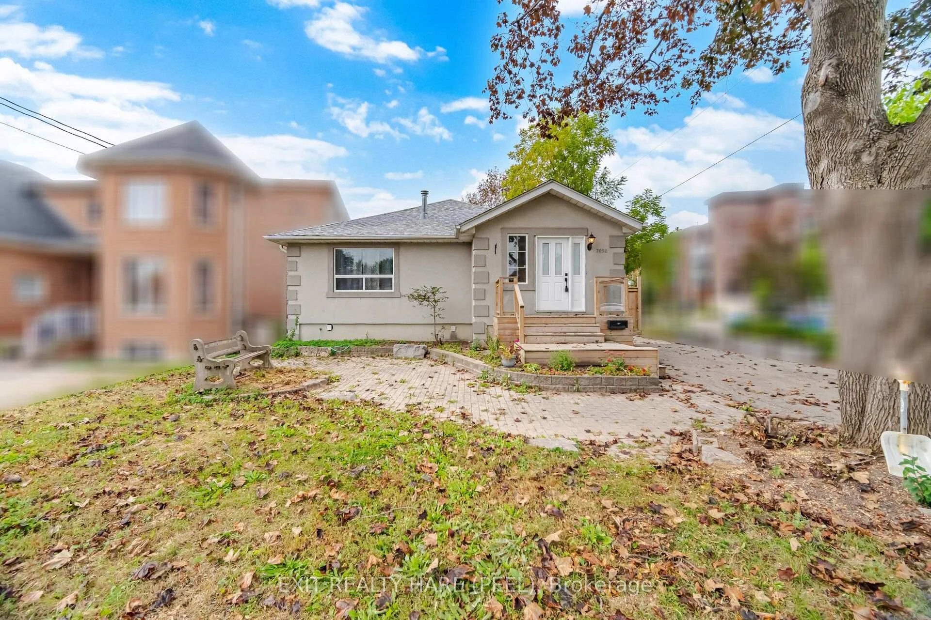 Photo 5 of 7698 Kipling Avenue, Vaughan, Vaughan Grove — HOMEH