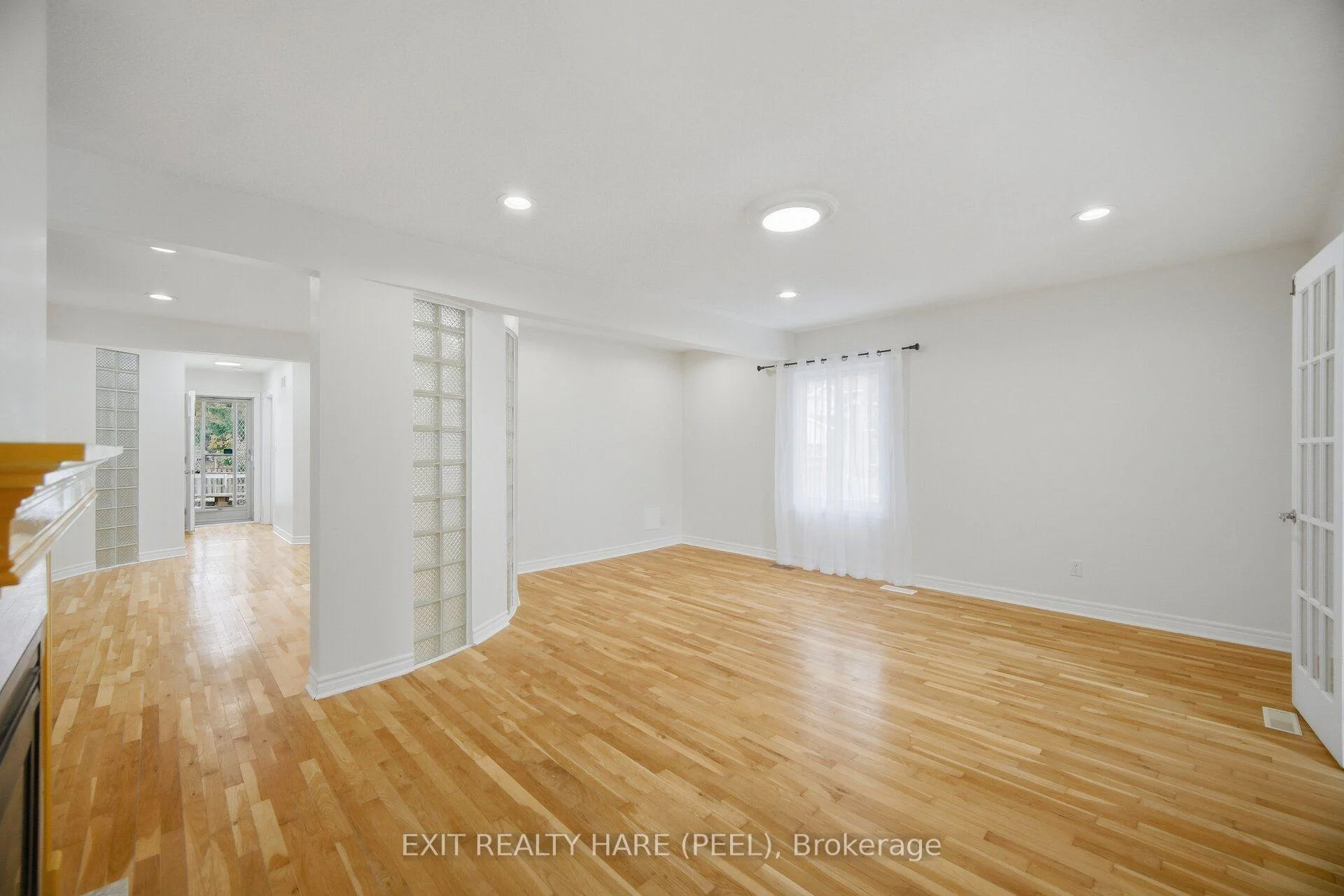 Photo 21 of 7698 Kipling Avenue, Vaughan, Vaughan Grove — HOMEH