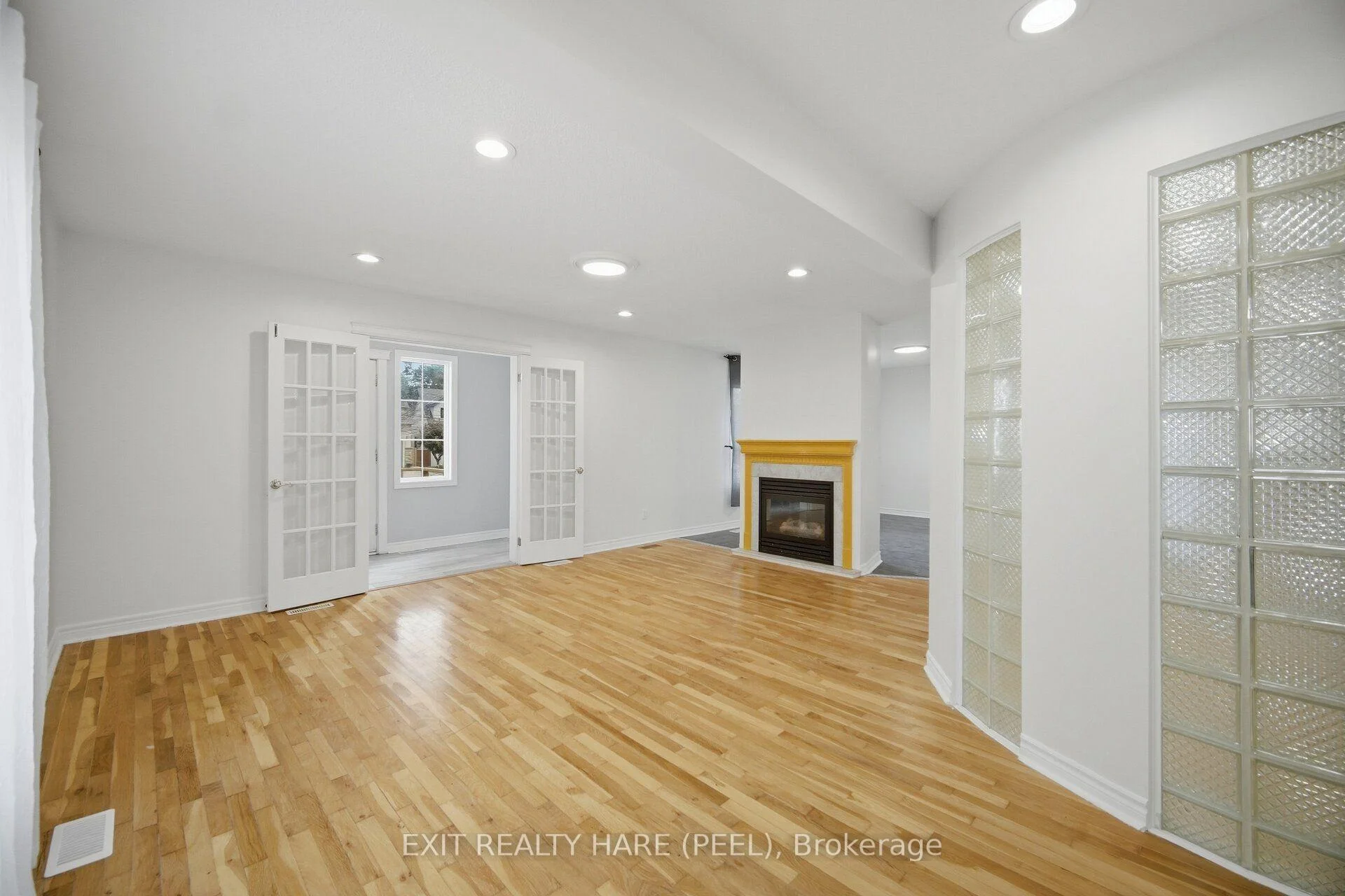 Photo 23 of 7698 Kipling Avenue, Vaughan, Vaughan Grove — HOMEH
