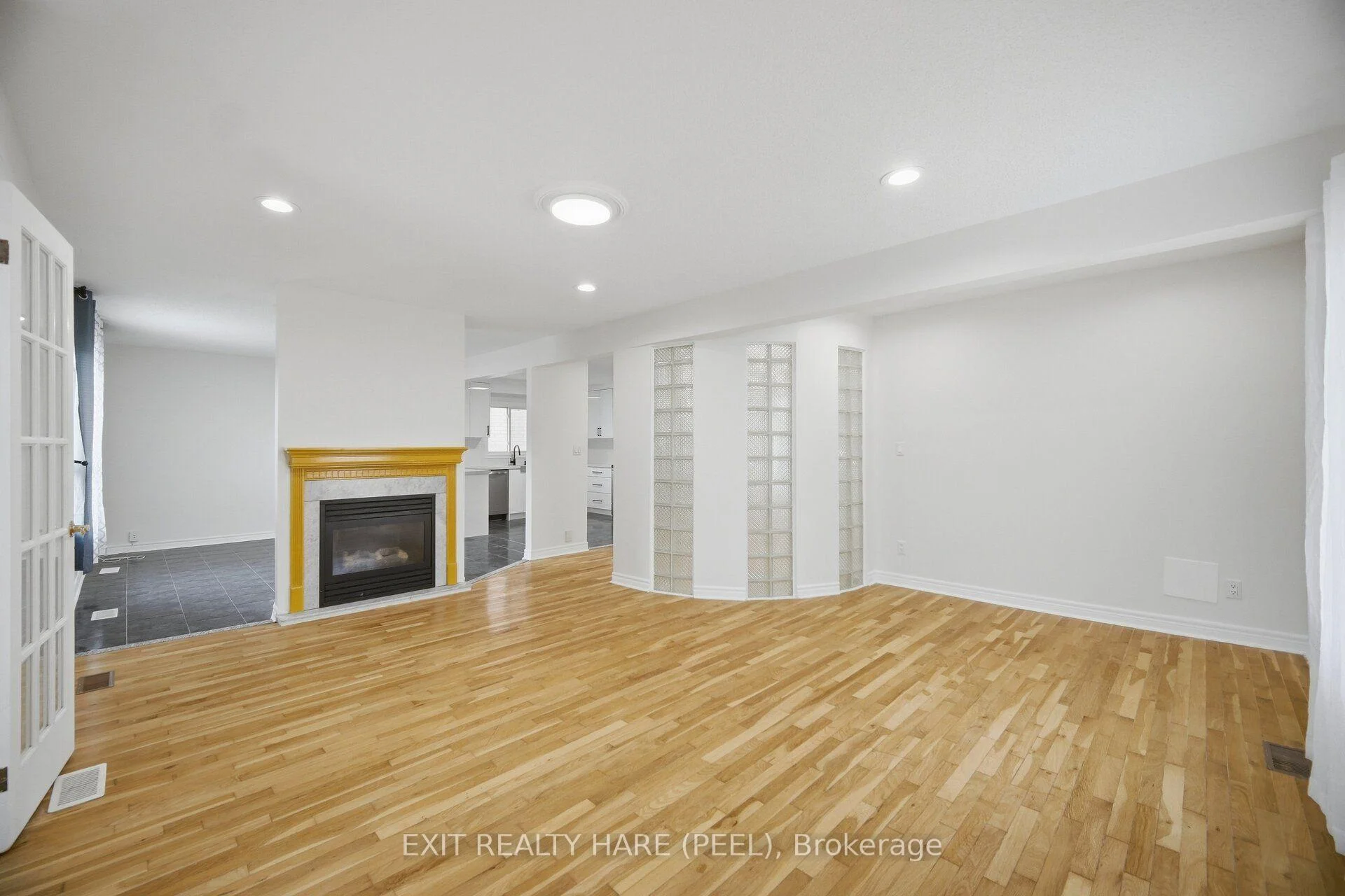 Photo 25 of 7698 Kipling Avenue, Vaughan, Vaughan Grove — HOMEH