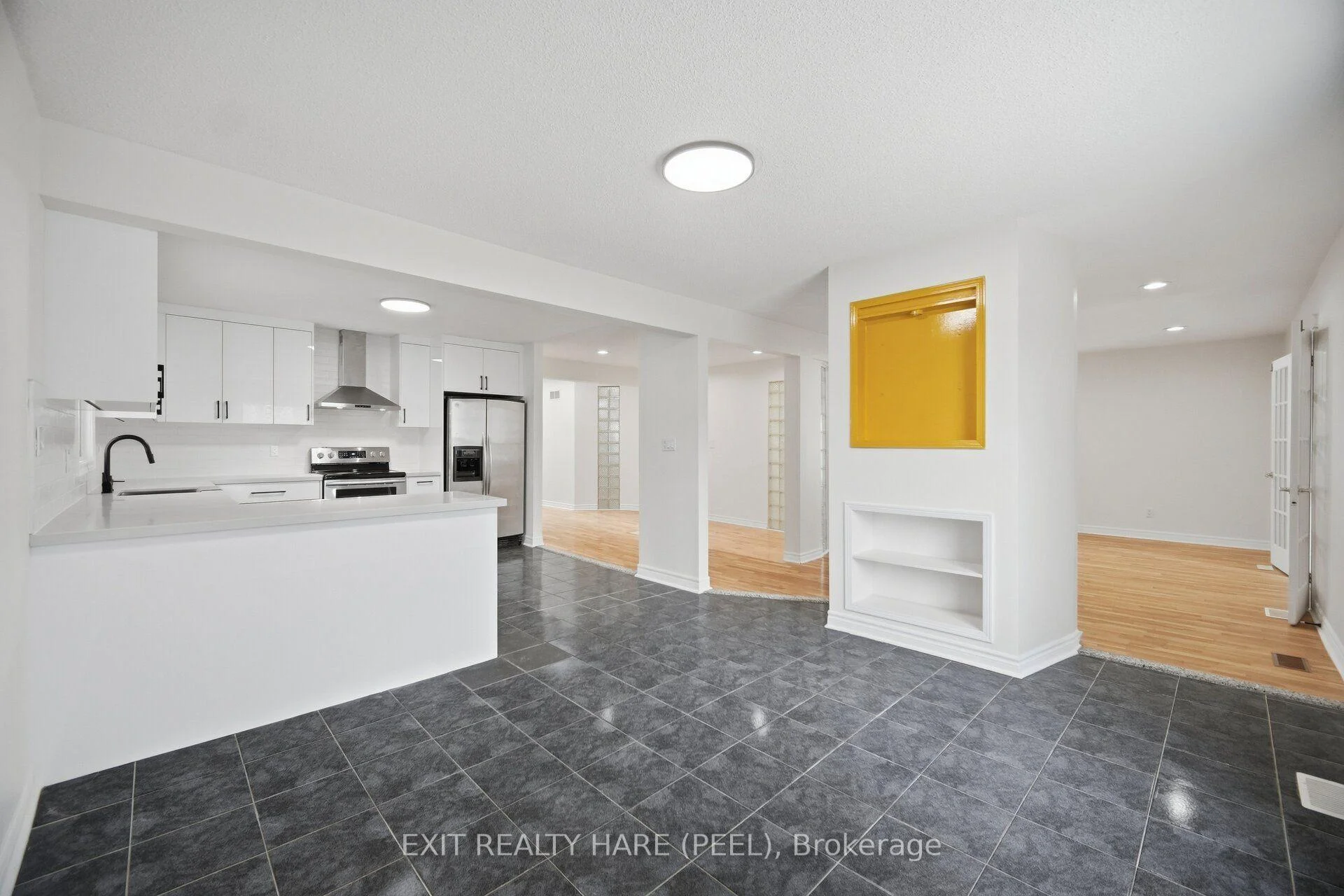 Photo 33 of 7698 Kipling Avenue, Vaughan, Vaughan Grove — HOMEH