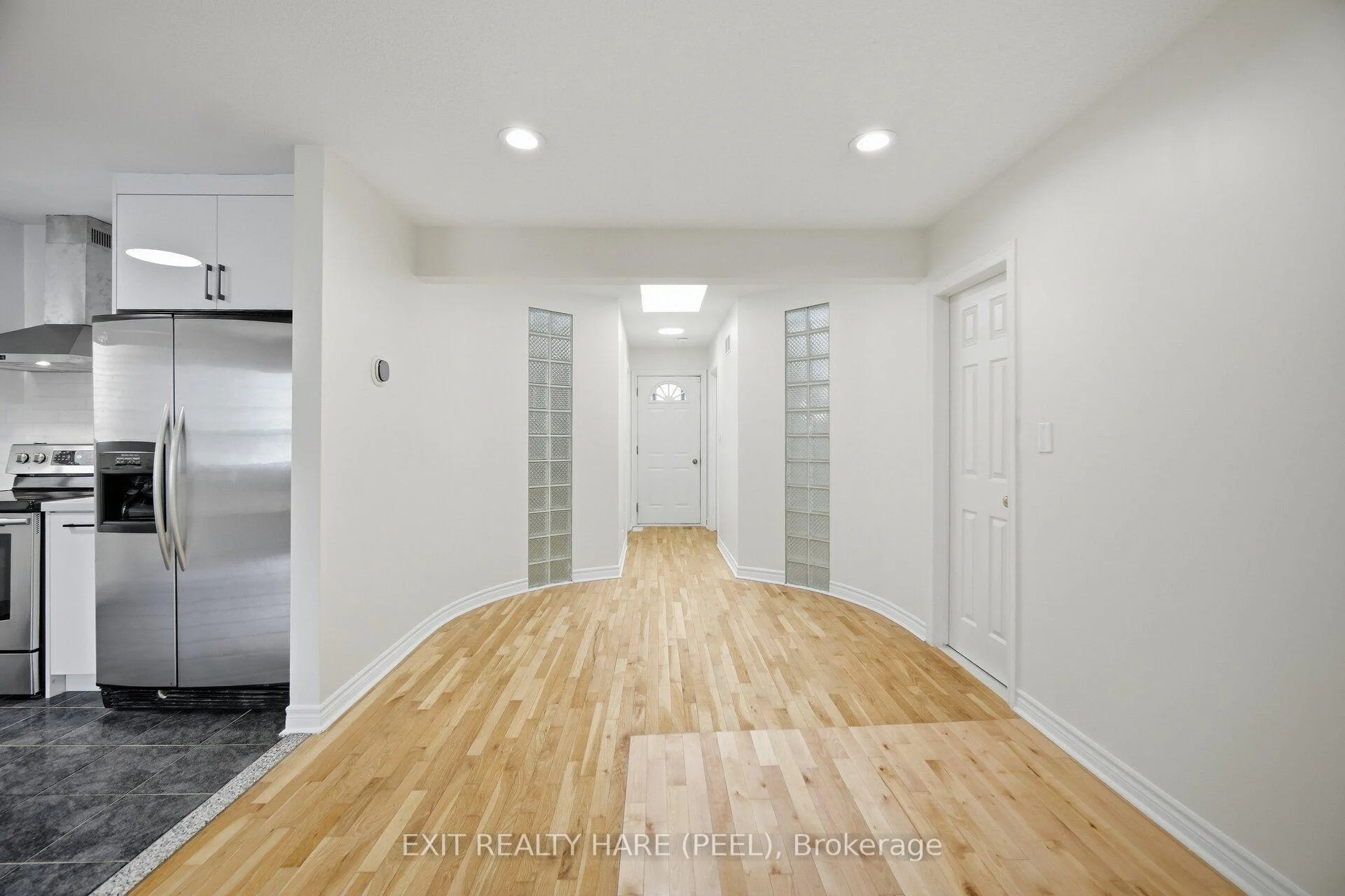 Photo 46 of 7698 Kipling Avenue, Vaughan, Vaughan Grove — HOMEH