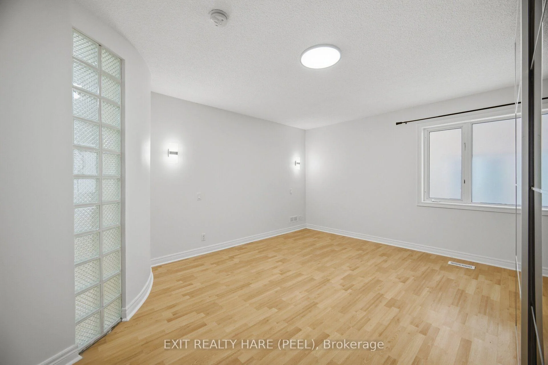 Photo 48 of 7698 Kipling Avenue, Vaughan, Vaughan Grove — HOMEH