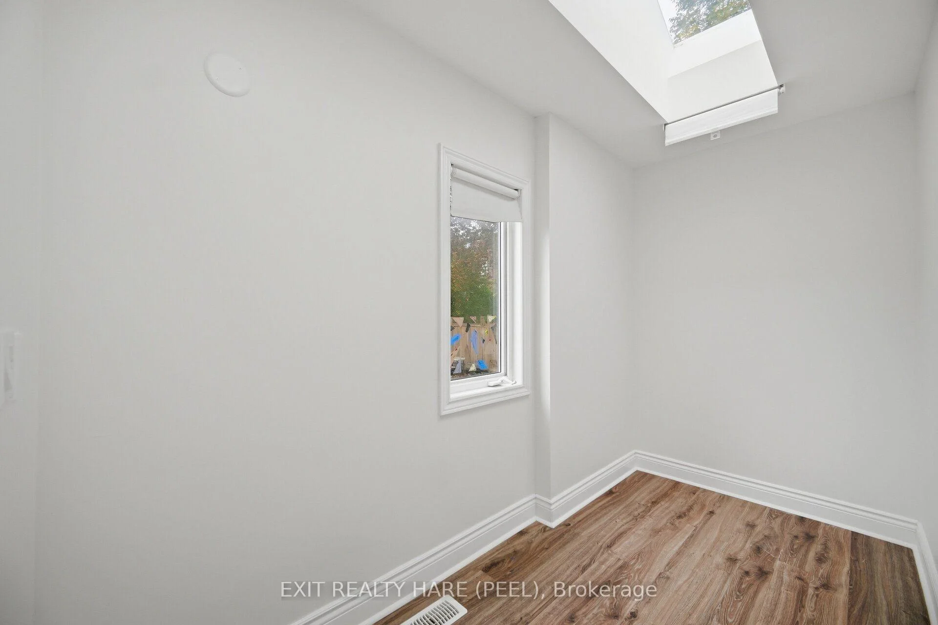 Photo 52 of 7698 Kipling Avenue, Vaughan, Vaughan Grove — HOMEH