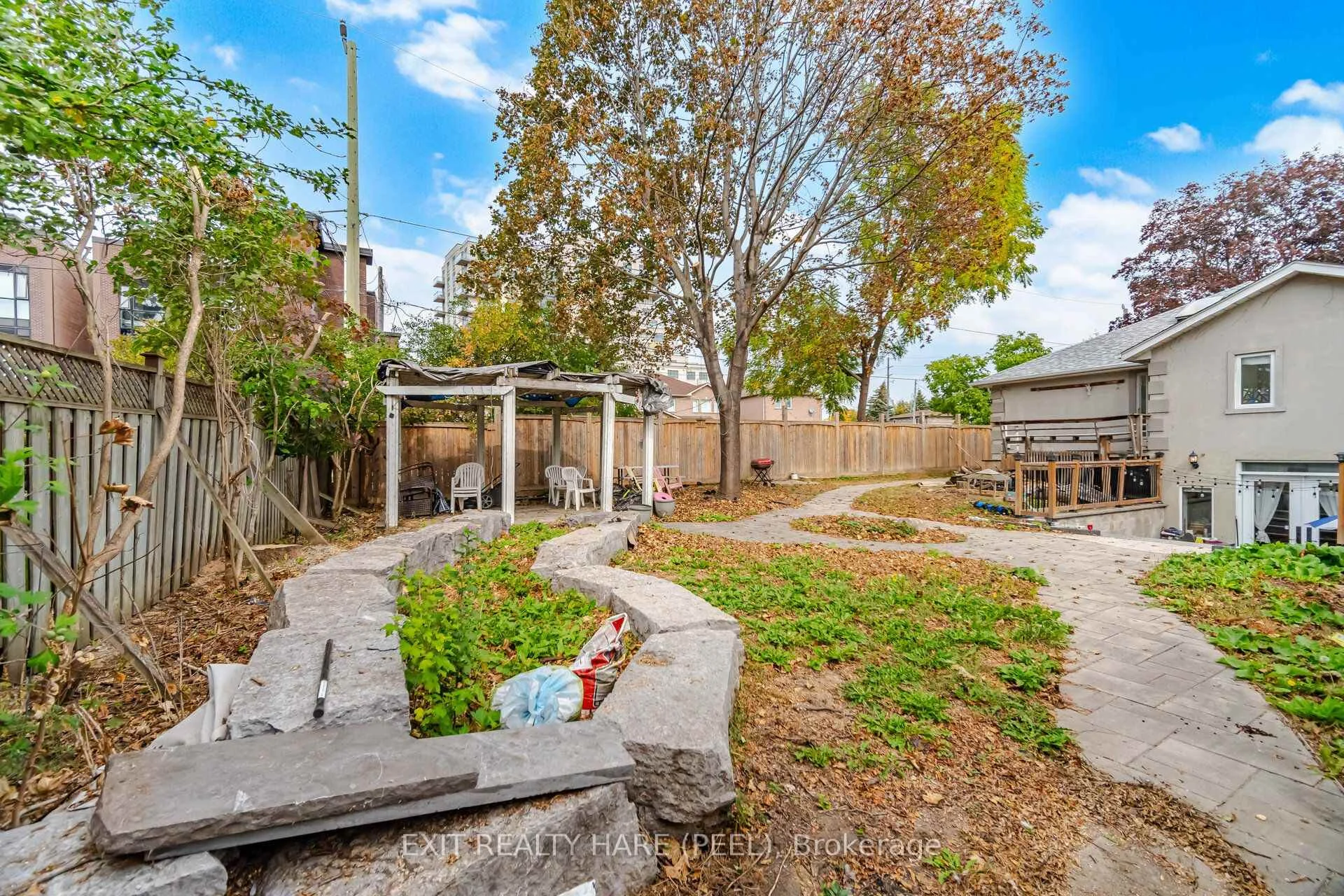 Photo 61 of 7698 Kipling Avenue, Vaughan, Vaughan Grove — HOMEH