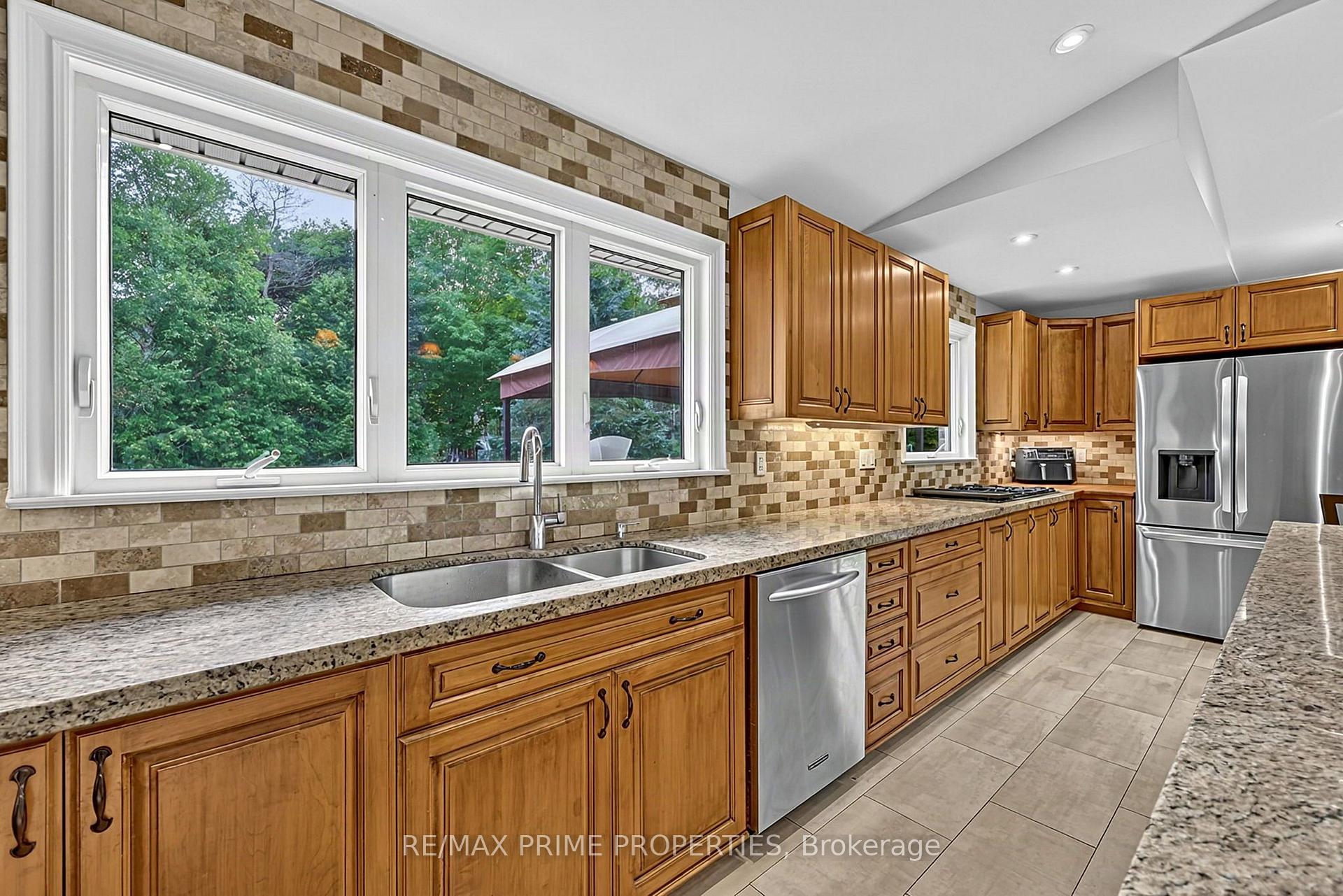 Photo 9 of 25625 Valley View Drive, Georgina, Sutton & Jackson's Point — HOMEH