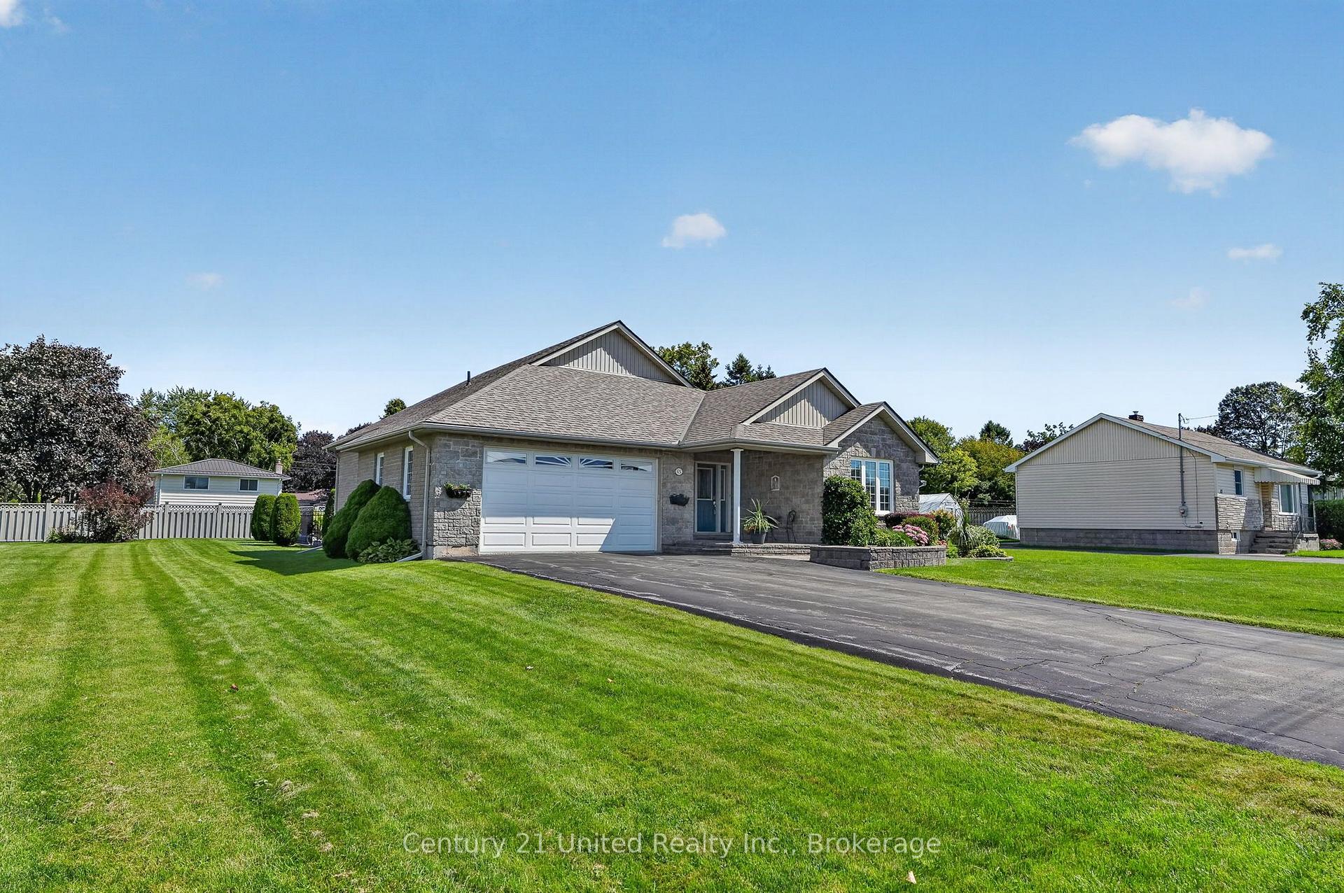 Photo 2 of 65 Division Street, Cramahe, Colborne — HOMEH