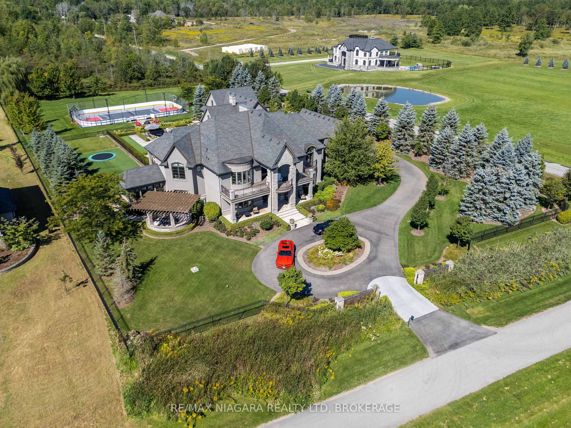 Photo 4 of 11001 Niagara River Parkway, Niagara Falls, Lyons Creek — HOMEH