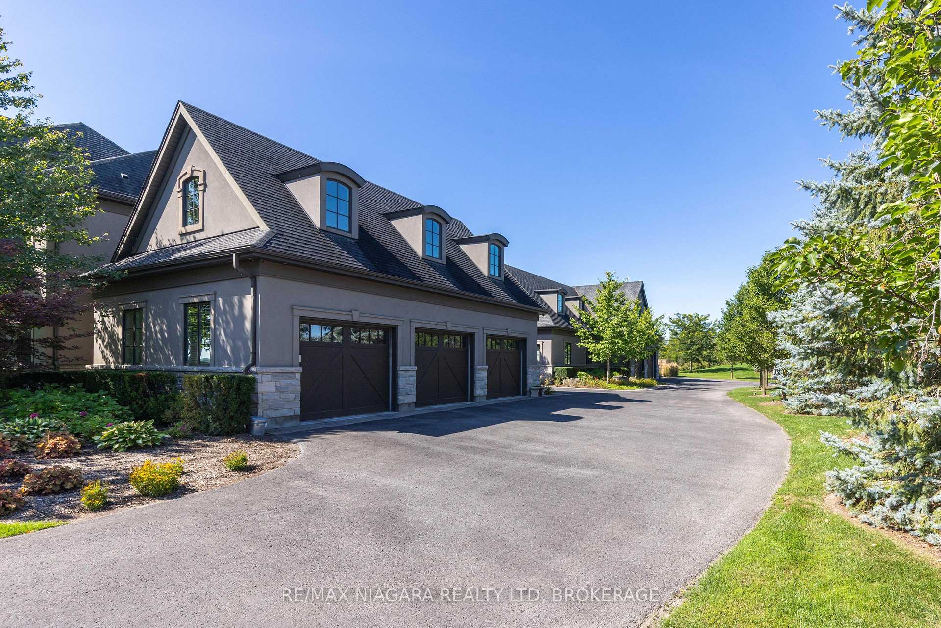 Photo 9 of 11001 Niagara River Parkway, Niagara Falls, Lyons Creek — HOMEH