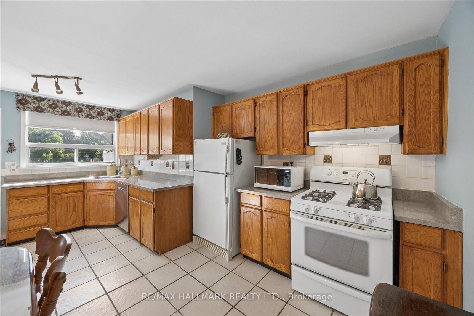 Photo 15 of 69 Alton Avenue, Toronto, South Riverdale — HOMEH