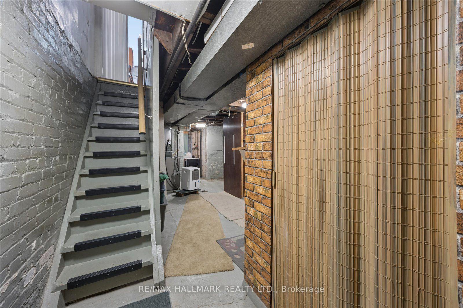 Photo 32 of 69 Alton Avenue, Toronto, South Riverdale — HOMEH
