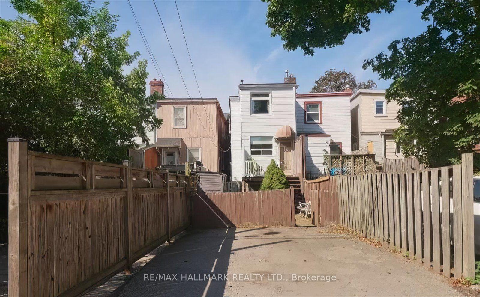 Photo 41 of 69 Alton Avenue, Toronto, South Riverdale — HOMEH