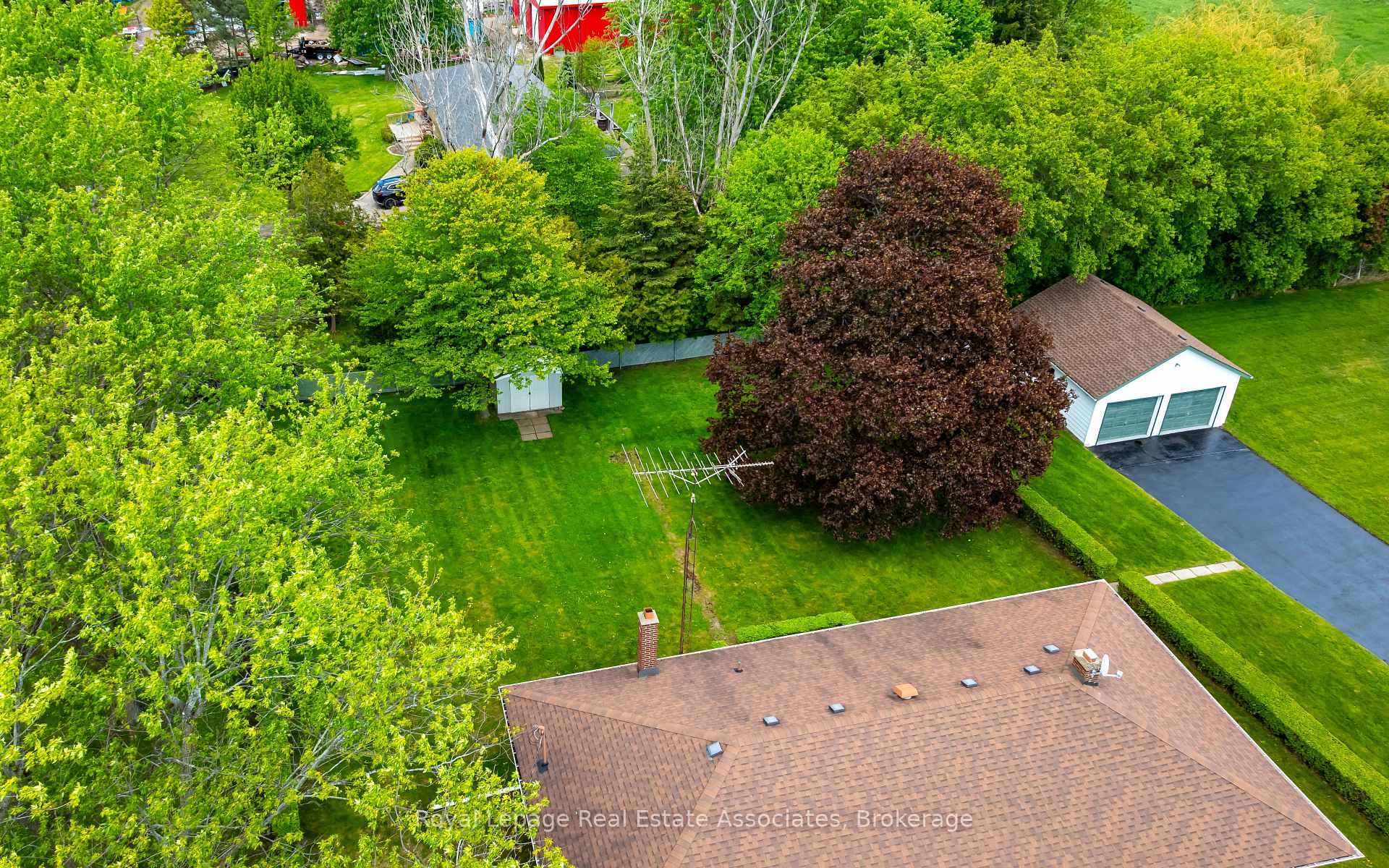 Photo 32 of 12851 9 Line, Halton Hills, Rural Halton Hills — HOMEH