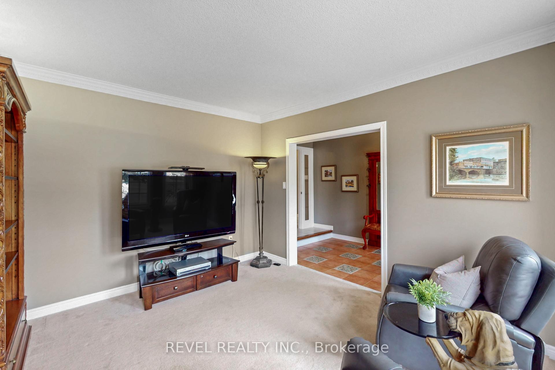 Photo 6 of 6872 Round Leaf Court, Mississauga, Lisgar — HOMEH