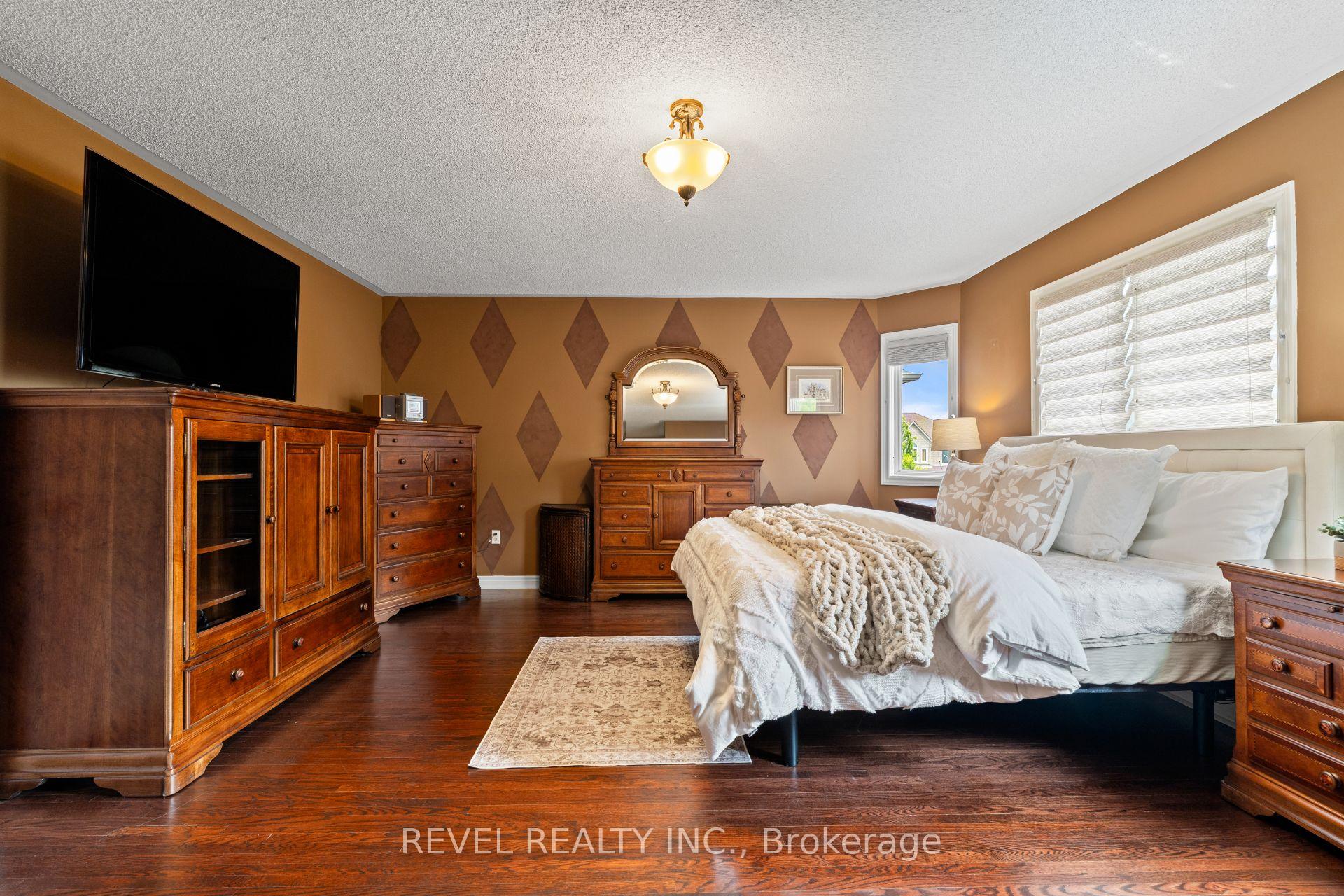 Photo 22 of 6872 Round Leaf Court, Mississauga, Lisgar — HOMEH