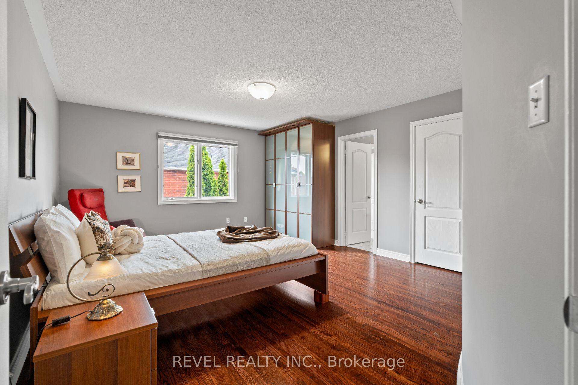 Photo 26 of 6872 Round Leaf Court, Mississauga, Lisgar — HOMEH